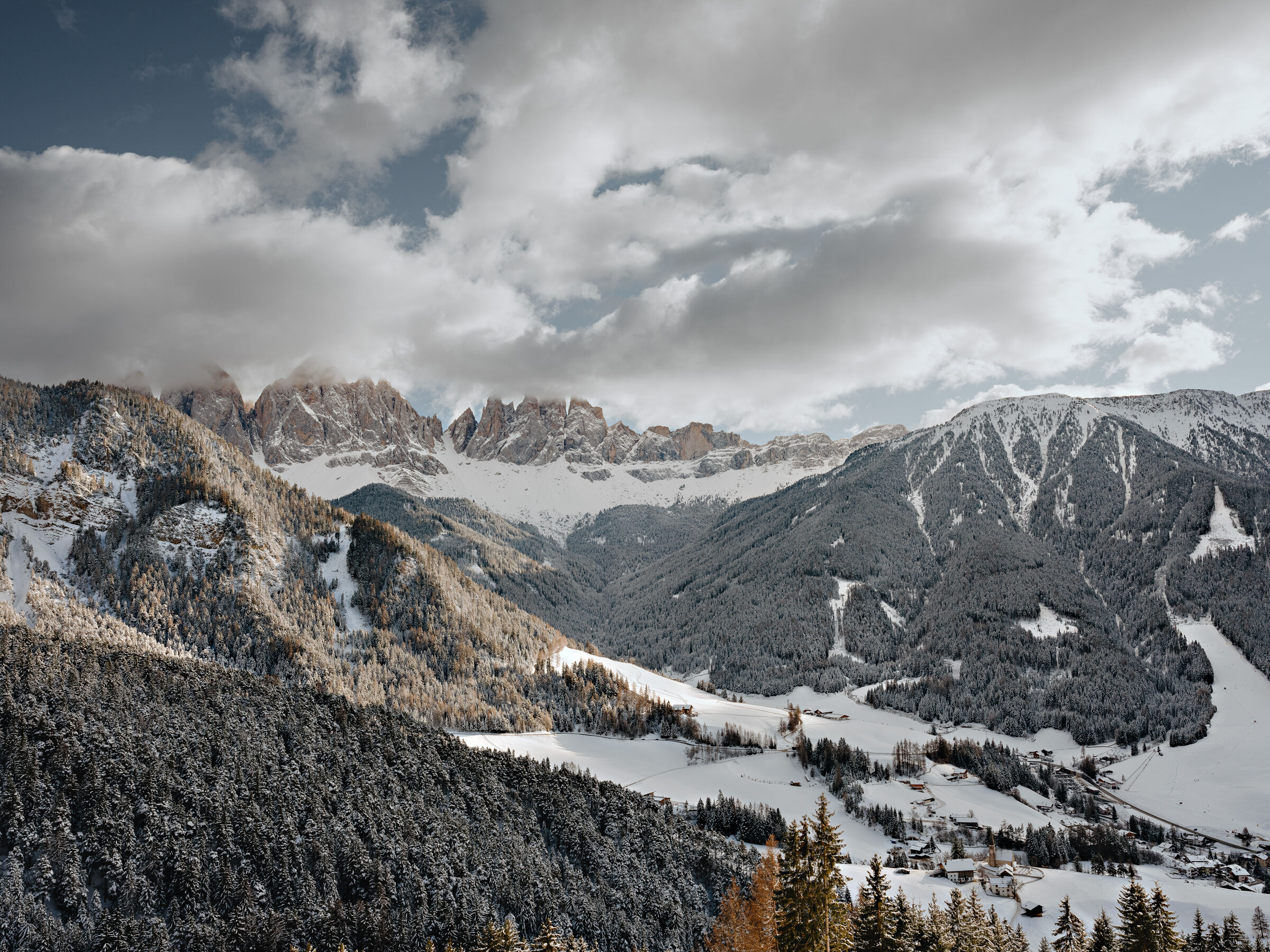 Gioco di luci ed ombre su Santa Maddalena