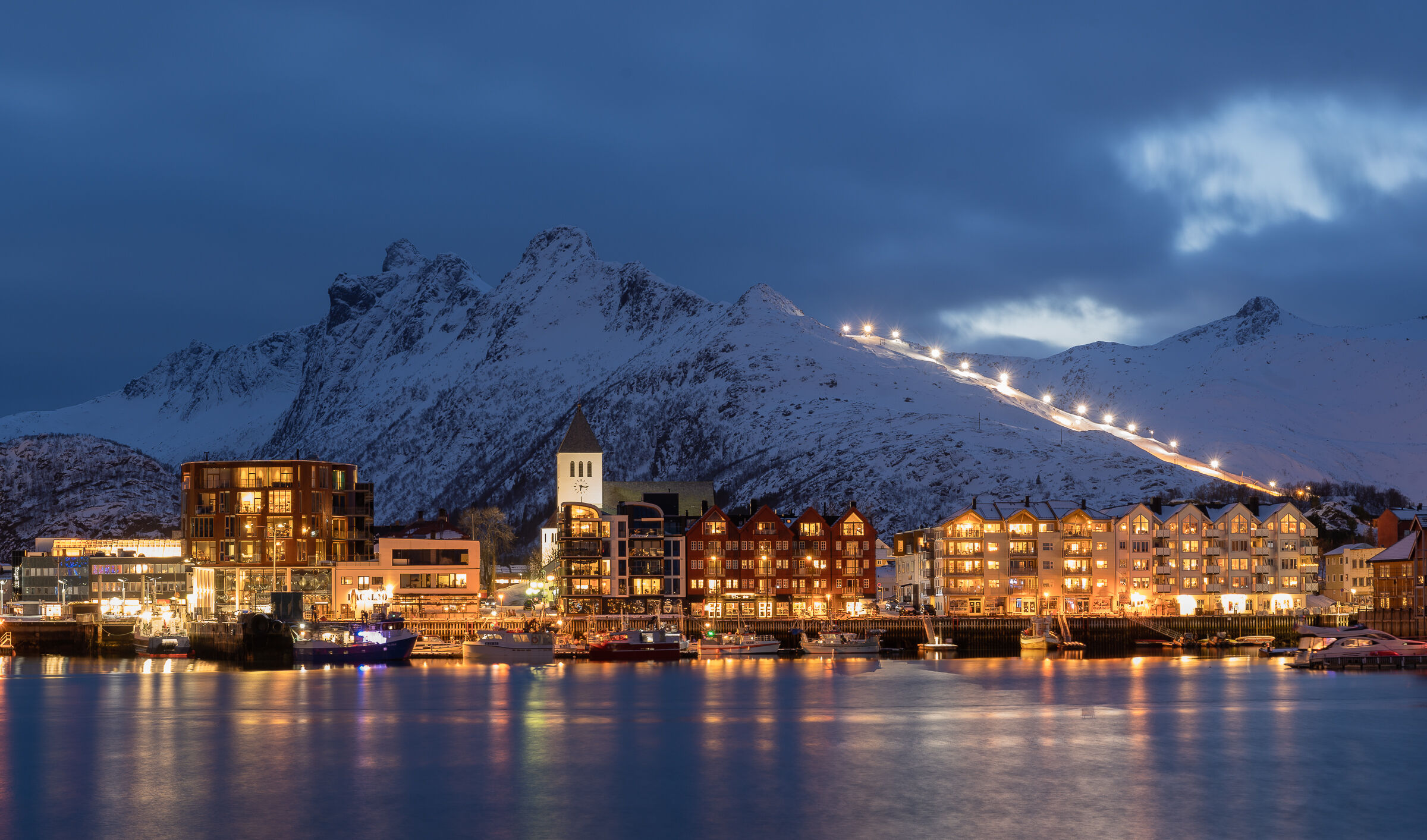 Svolvaer, lofoten gate