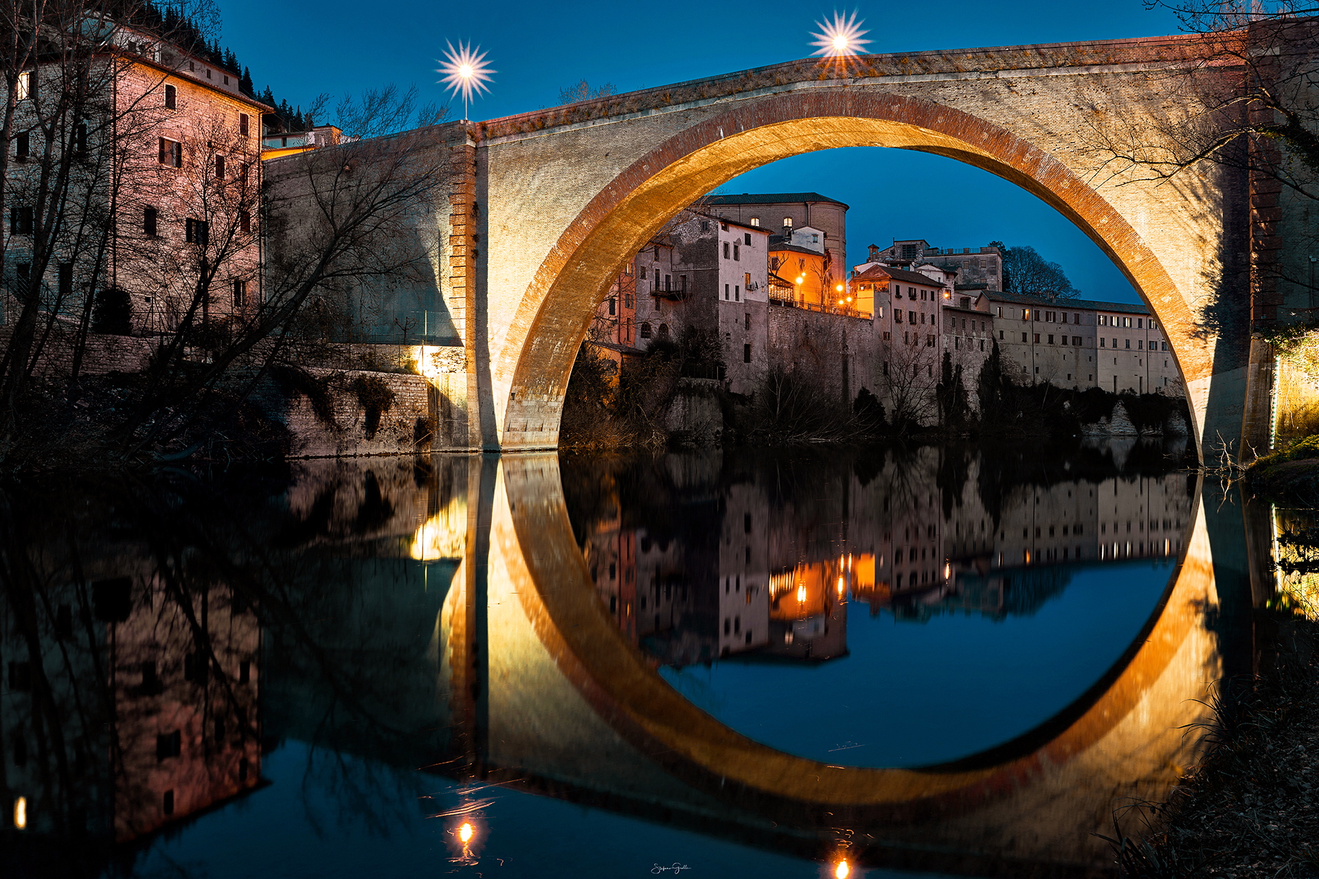 Ponte della Concordia all'imbrunire, Fossombrone (pu)