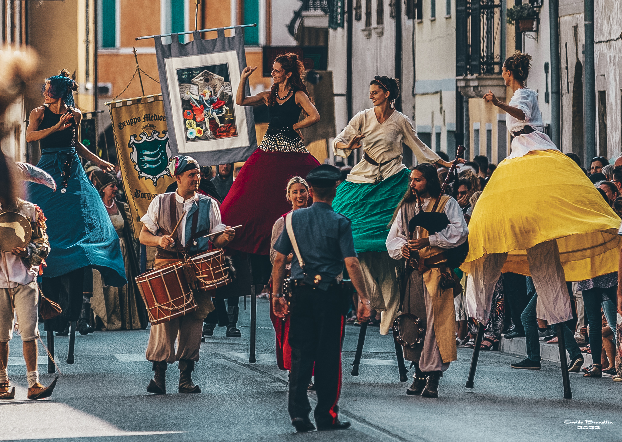 Fermate dall'Arma, le ragazze sembravano alticce.