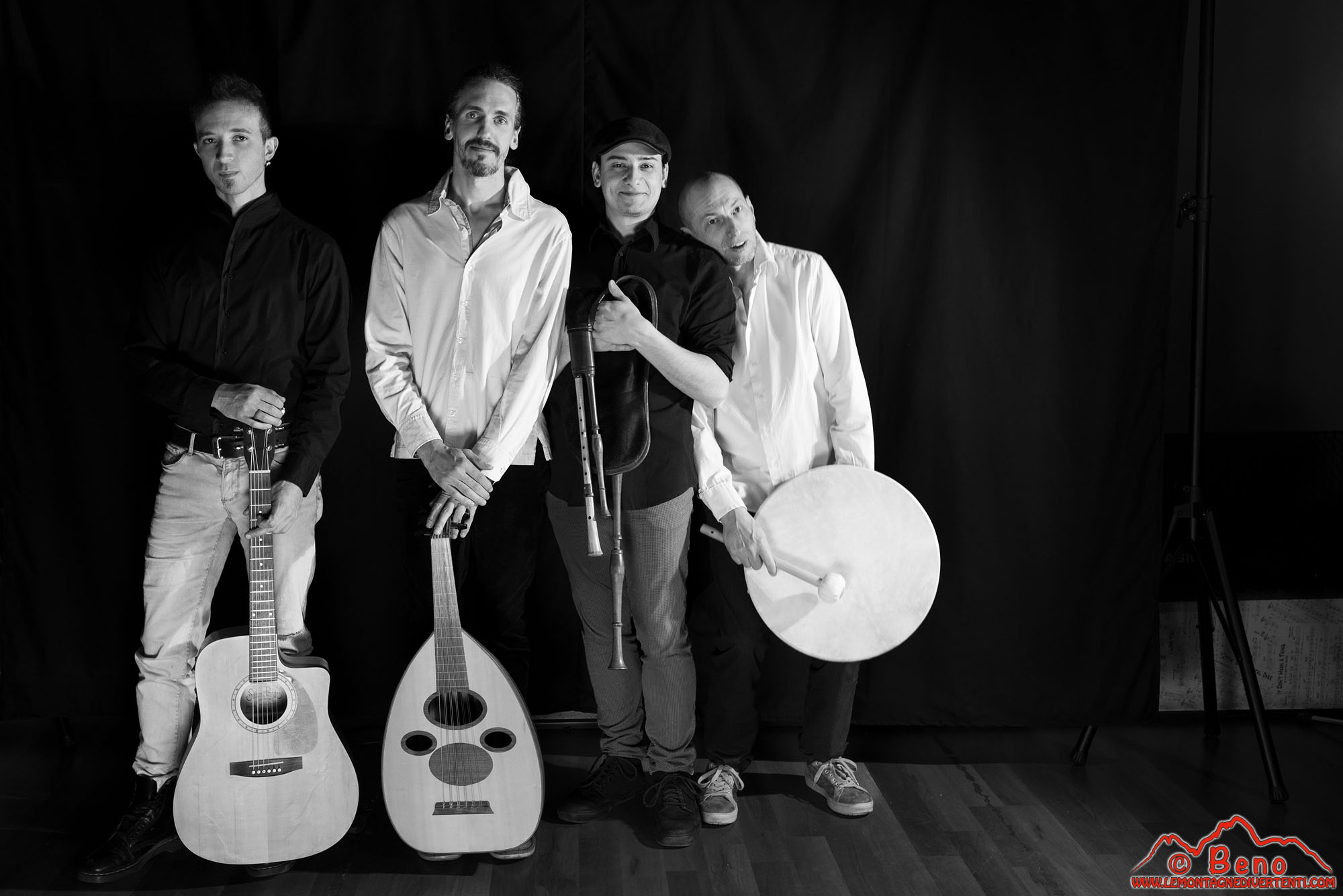 Il gruppo folk degli "Araldyca" ai Studio's Ar...