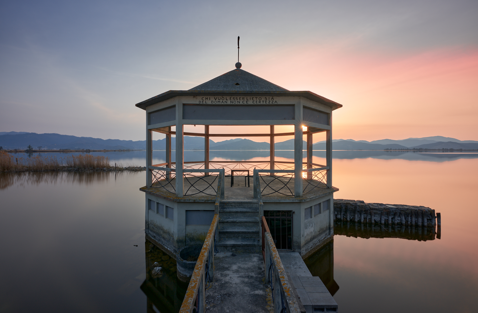 who wants to be happy is ...