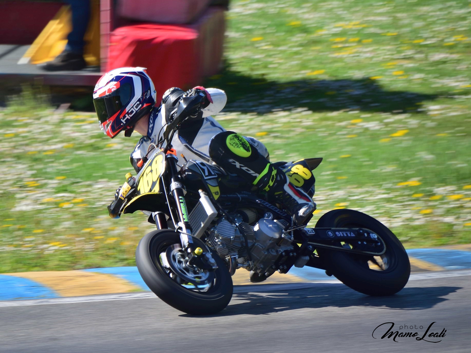 Moto 44