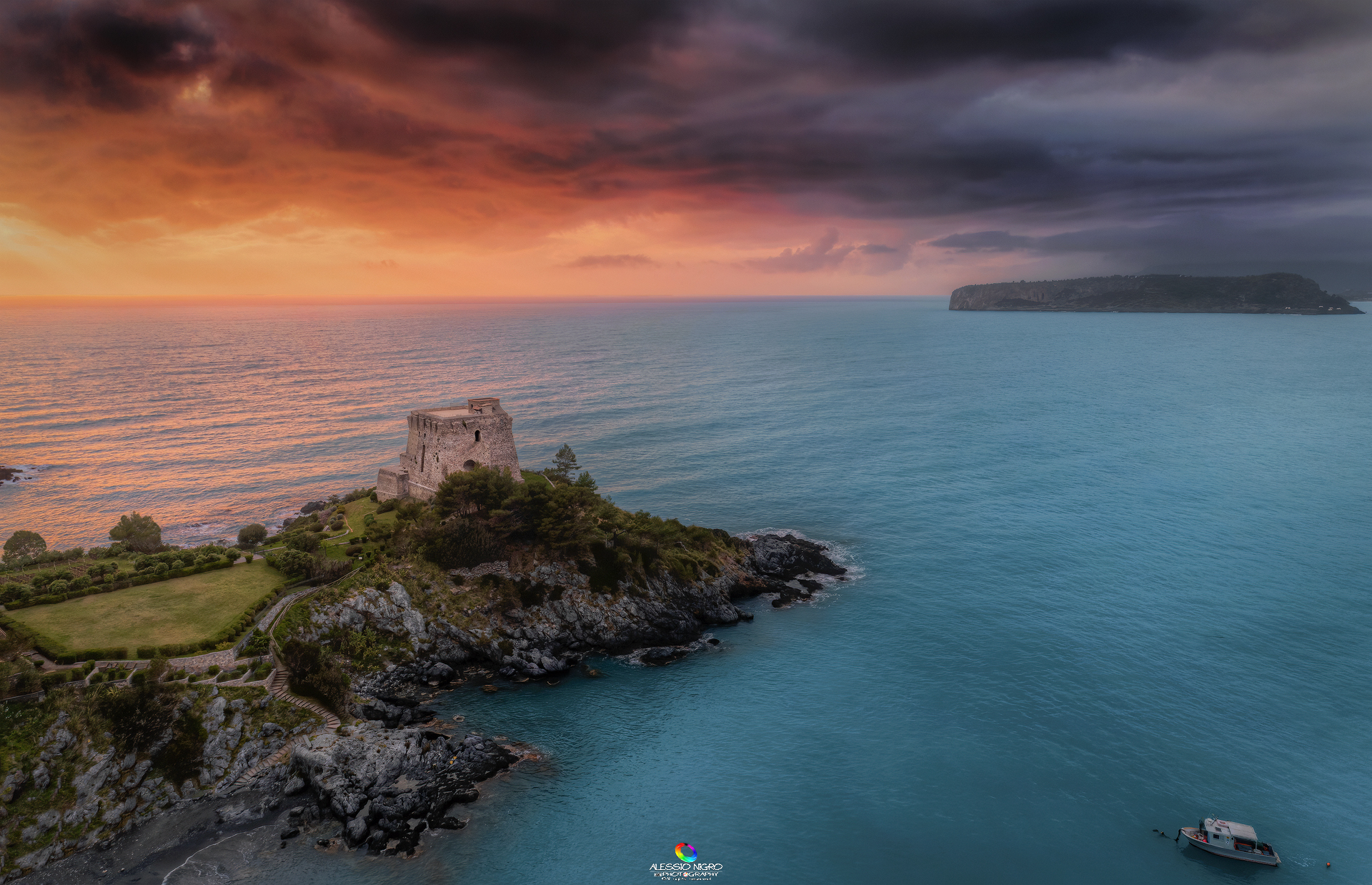 Torre Crawford & Isola di Dino