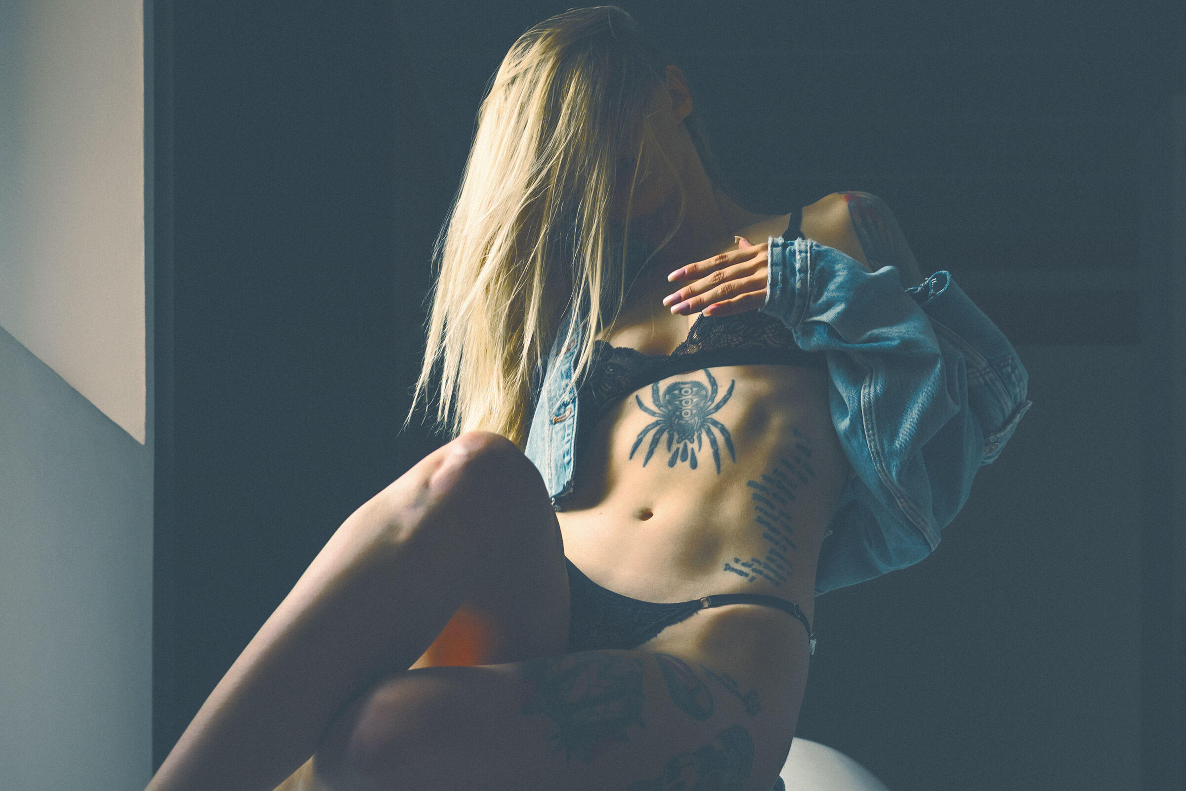 Un nuovo ritratto di Claudia dallo shooting del 2019 II