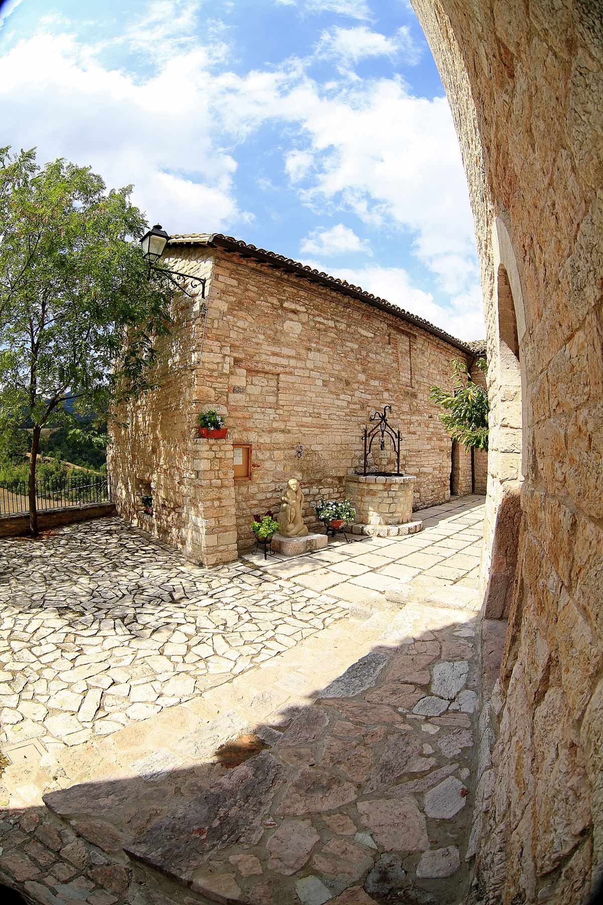 Church of San Maroto (mc) Nat Park. Sibillini