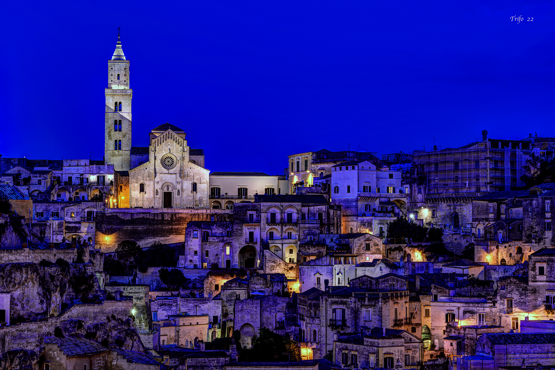 L'ora blu a Matera ....