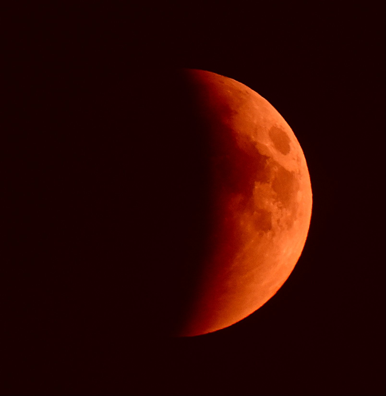 Eclisse lunare del 2022-05-16