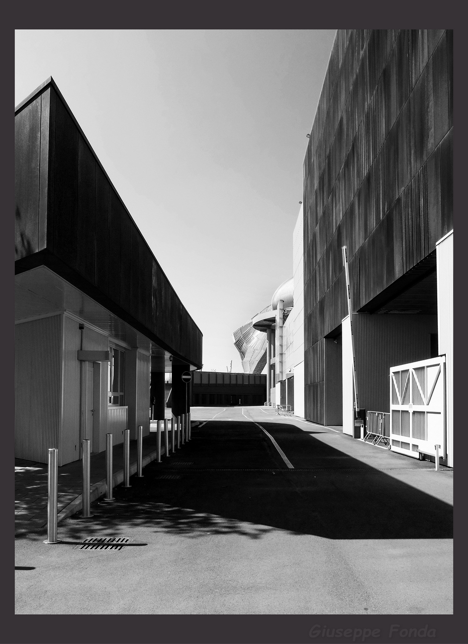 Molto lineare...Portello ex fiera di Milano