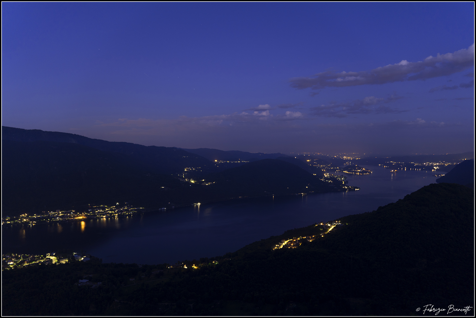 Ora blu sul Lago d'Orta