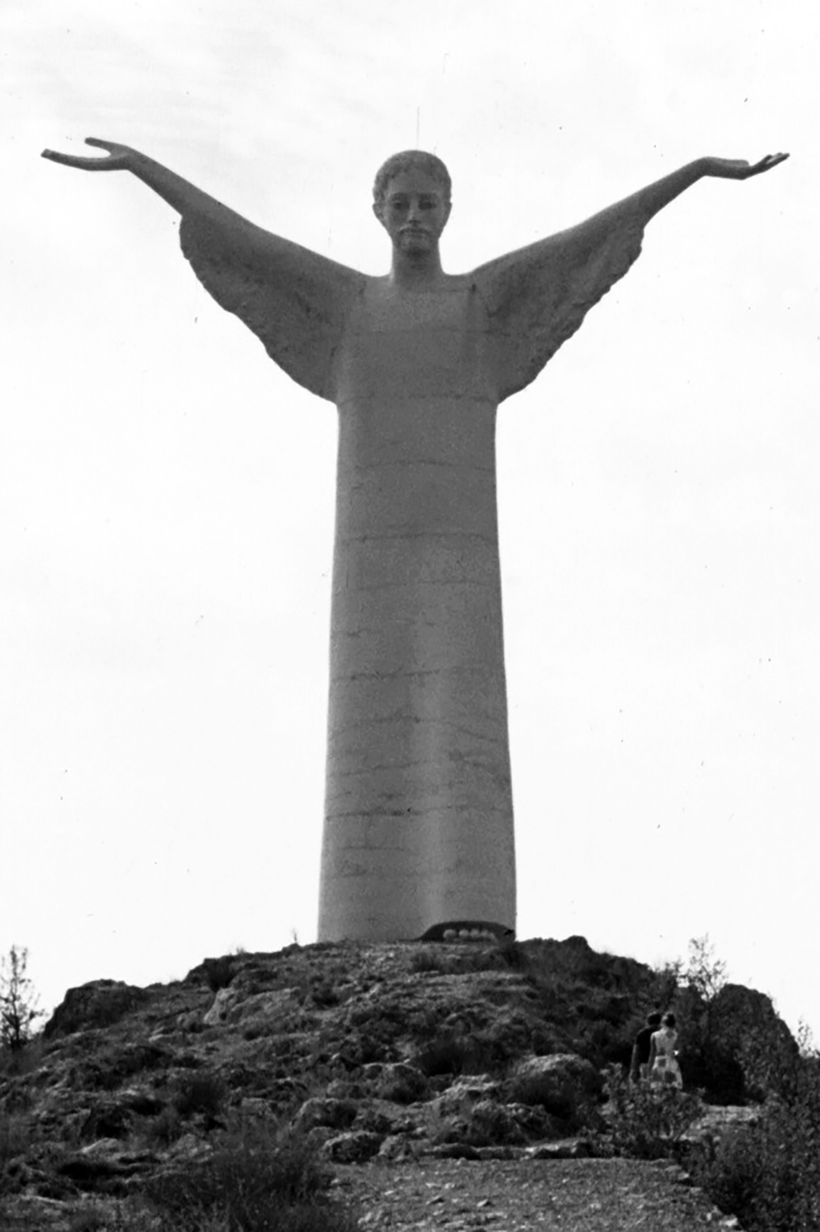 Maratea Cristo lato terra