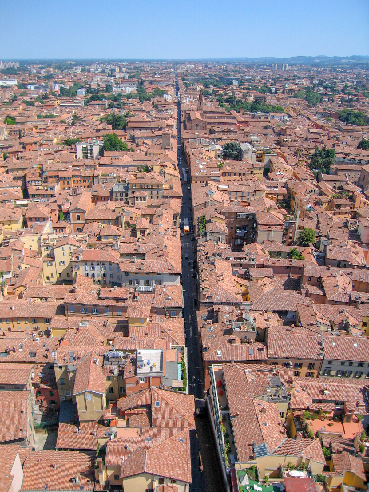 Lunga la strada, stretta la via...