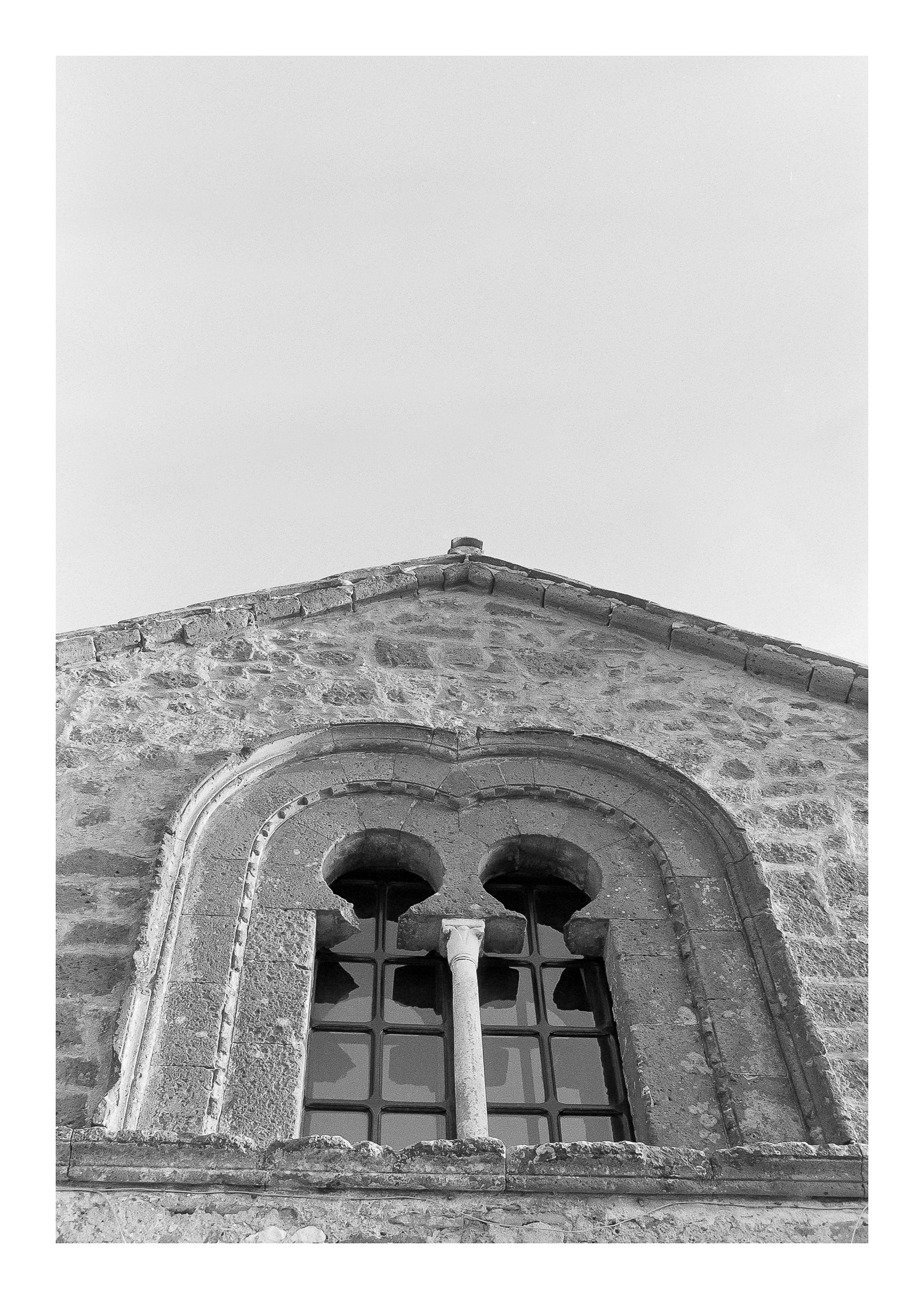 The house of the Mullioned Windows