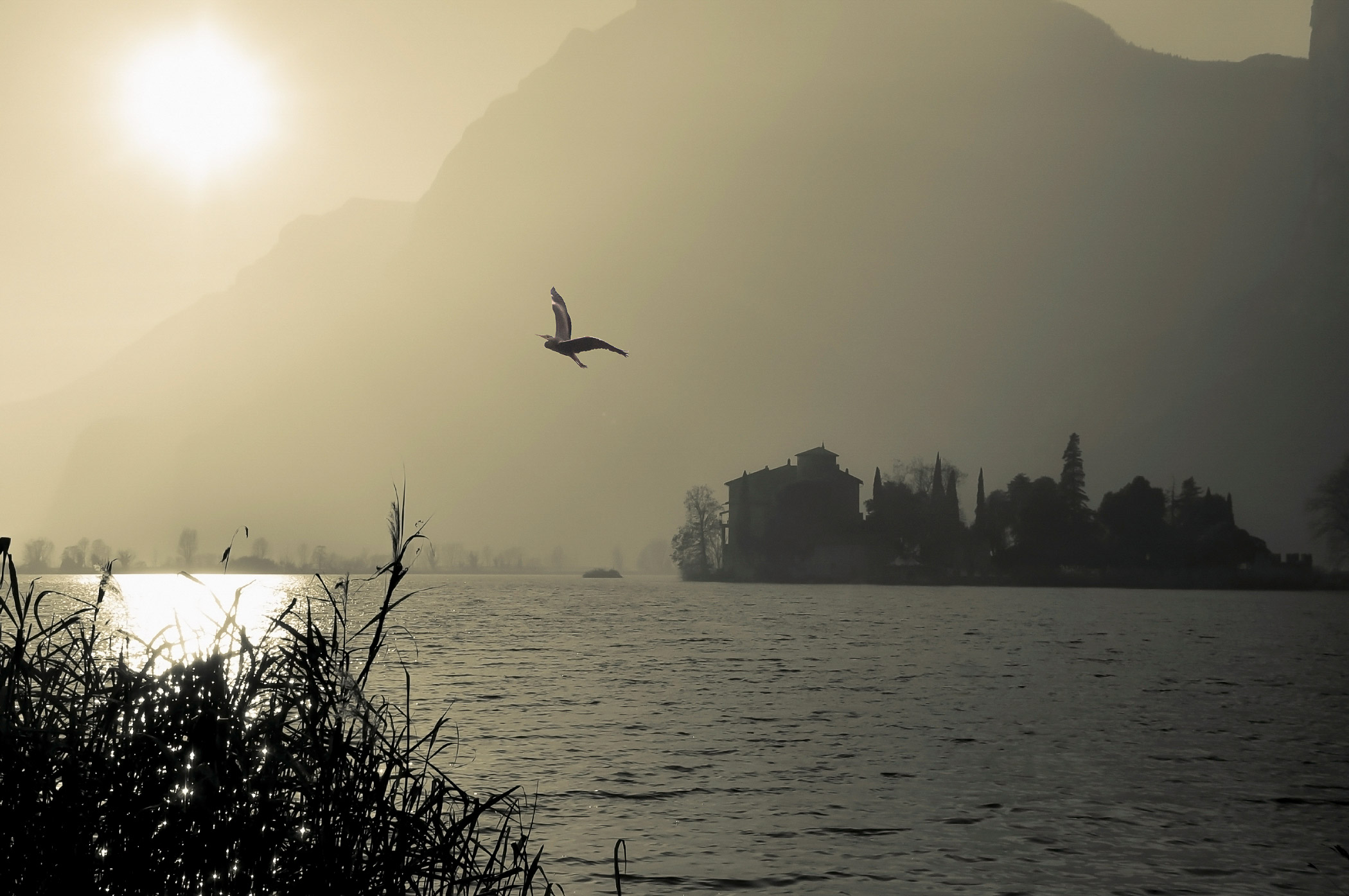 Castel Toblino tra miti e leggende