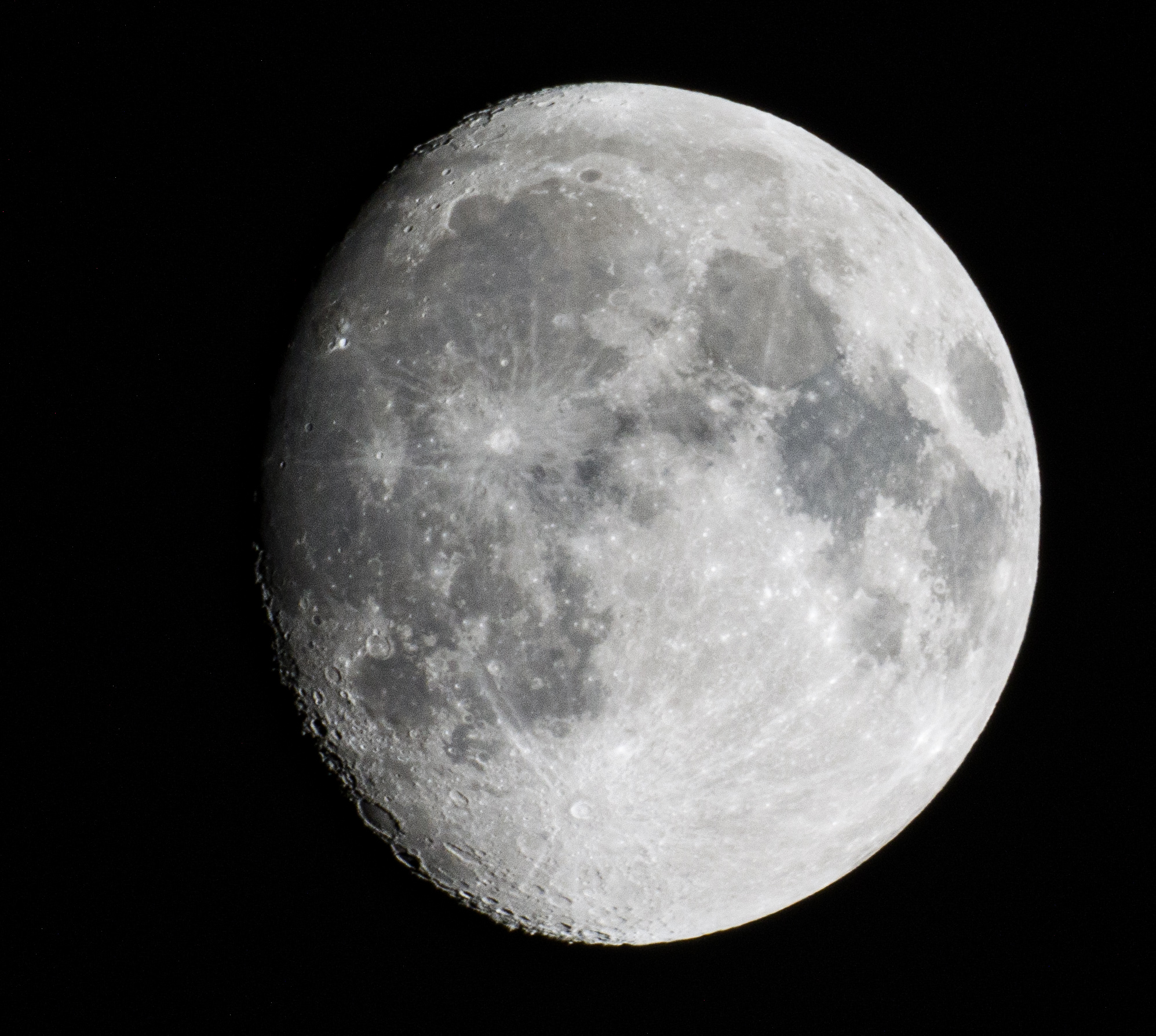 The first Moon with the Canon EOS M6 mk2