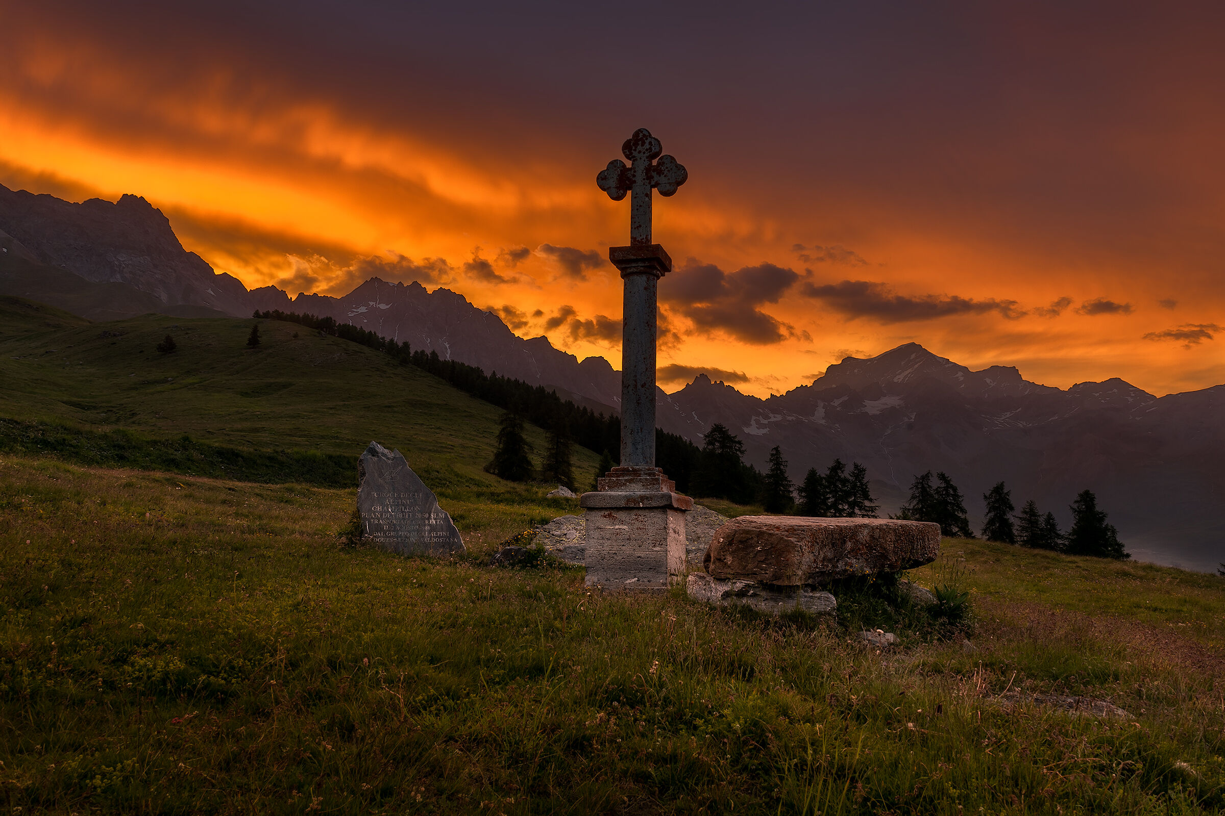 Unexpected mountain sunset