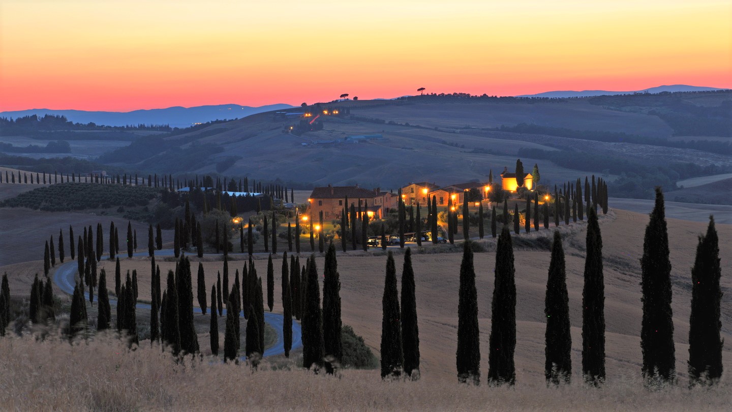 SUNSET AT THE CRETE SENESI
