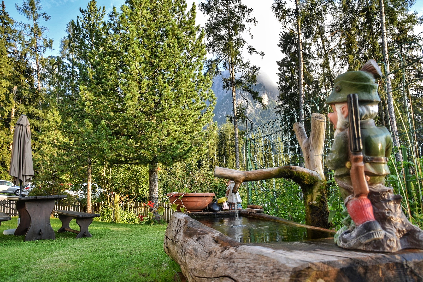 The garden of paradise