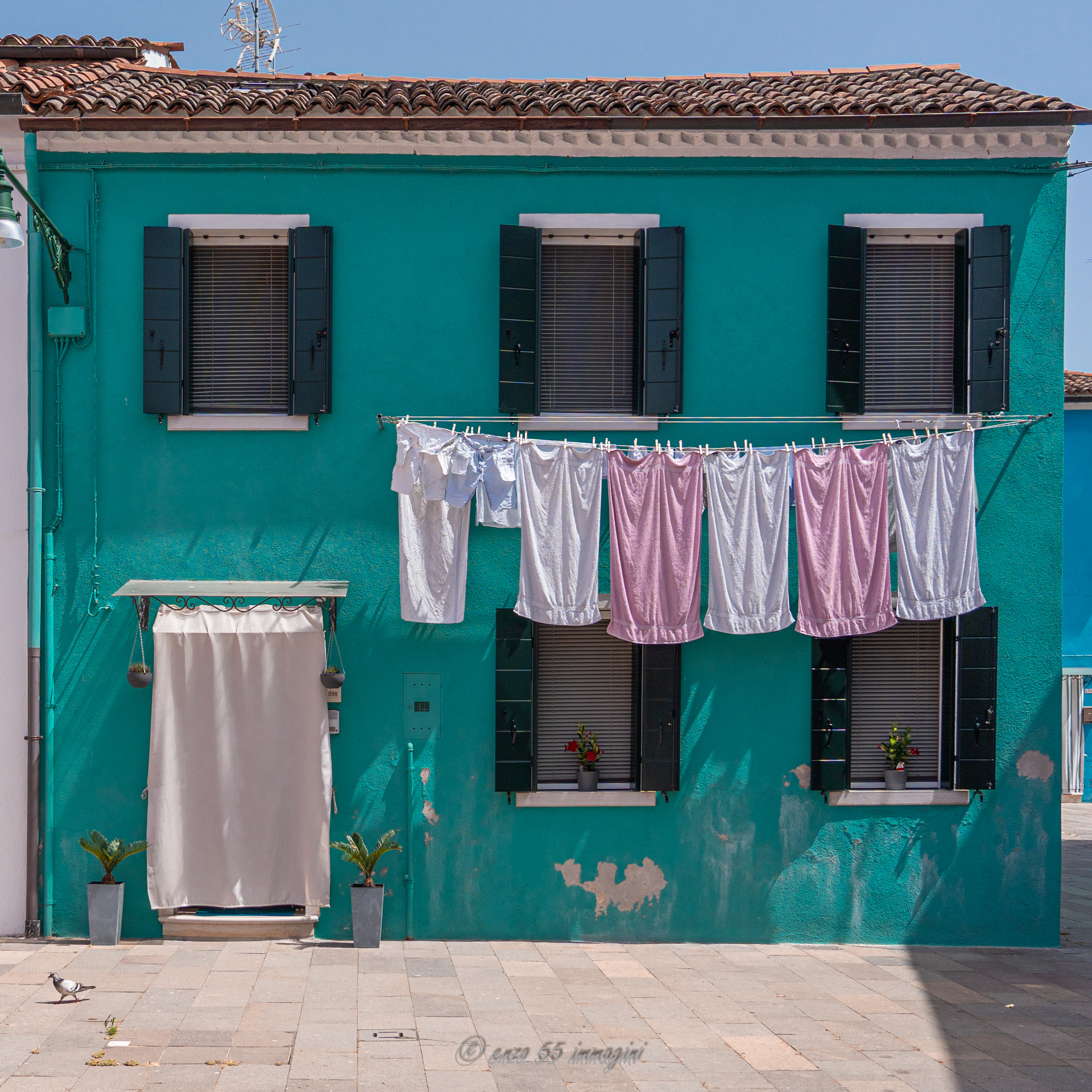 burano, laundry day 1