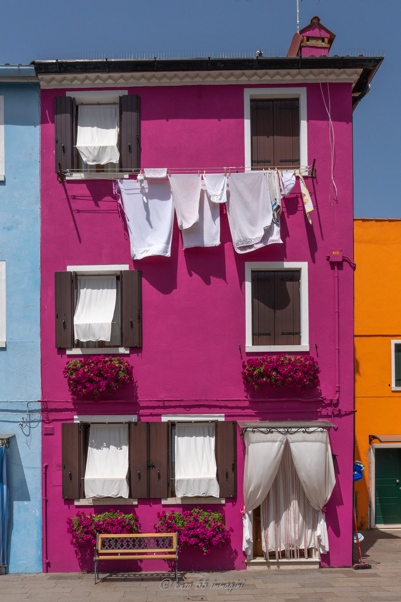 burano, laundry day 3