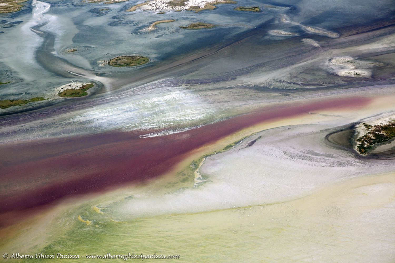 The colors of the Earth