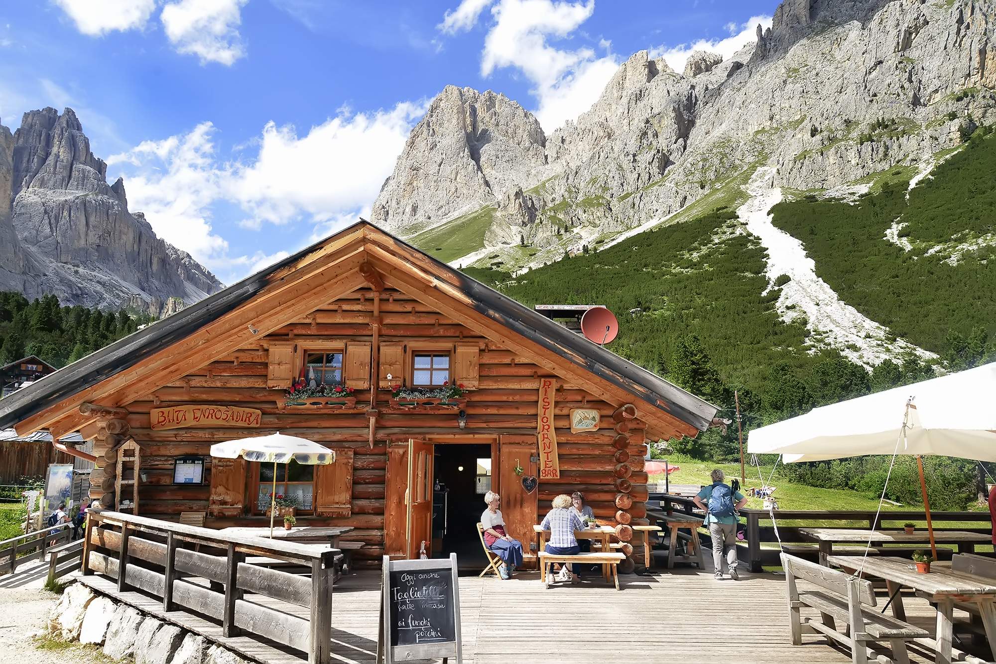 Cabin Enrosadira