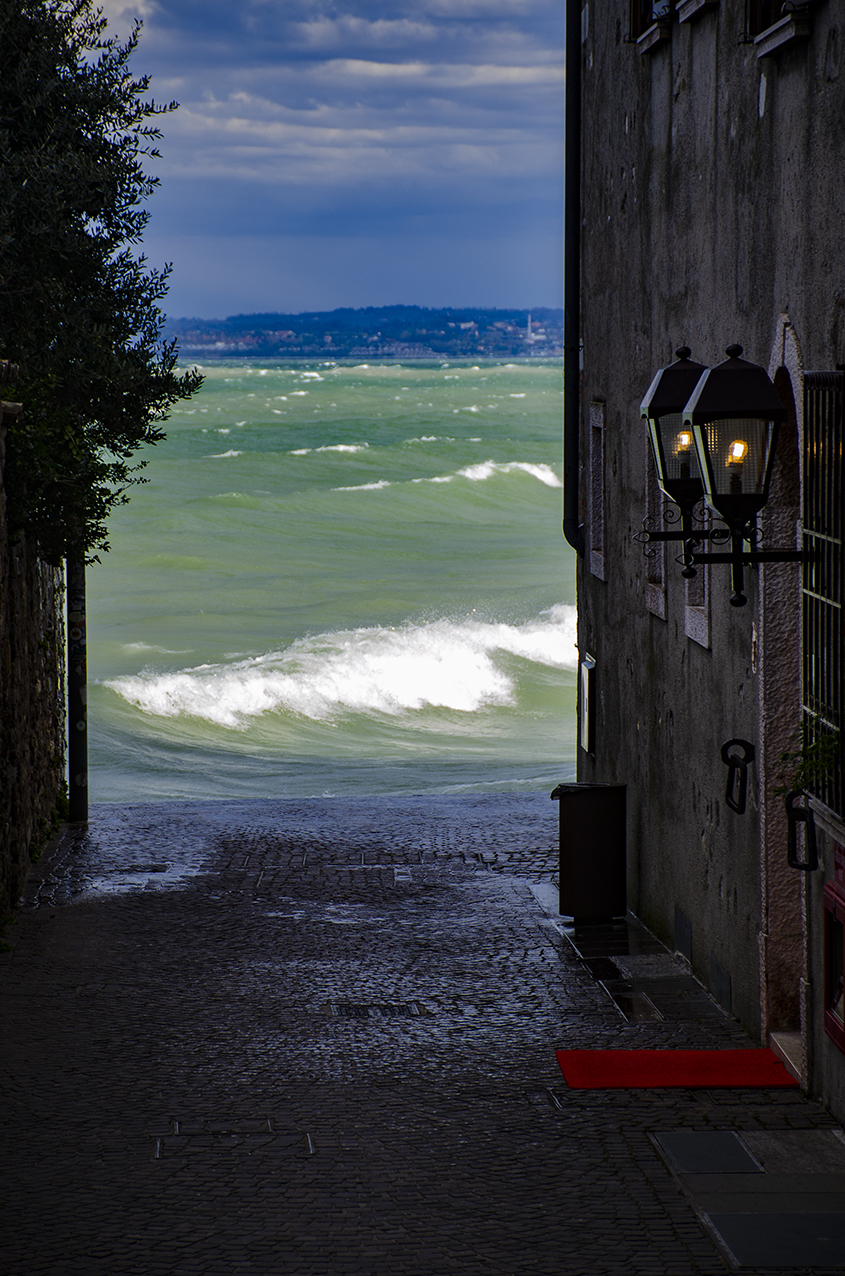 Sirmione street - Lago di Garda