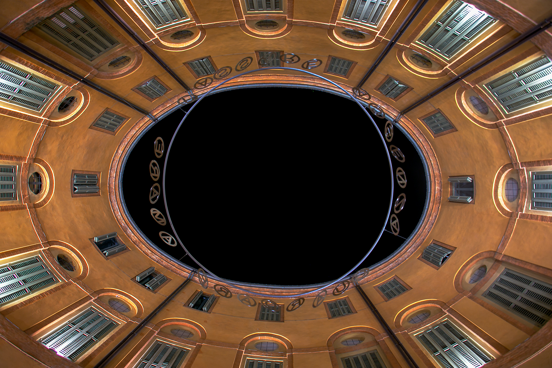 Round Foschini Ferrara