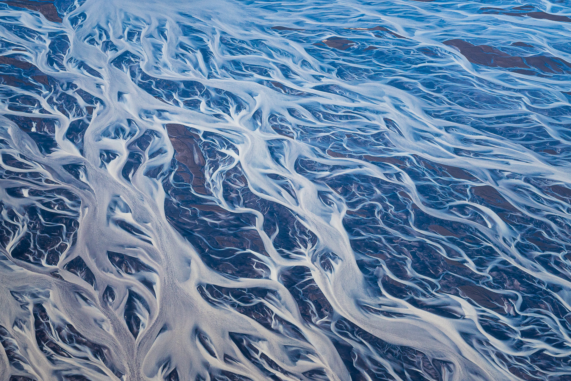Glacial rivers