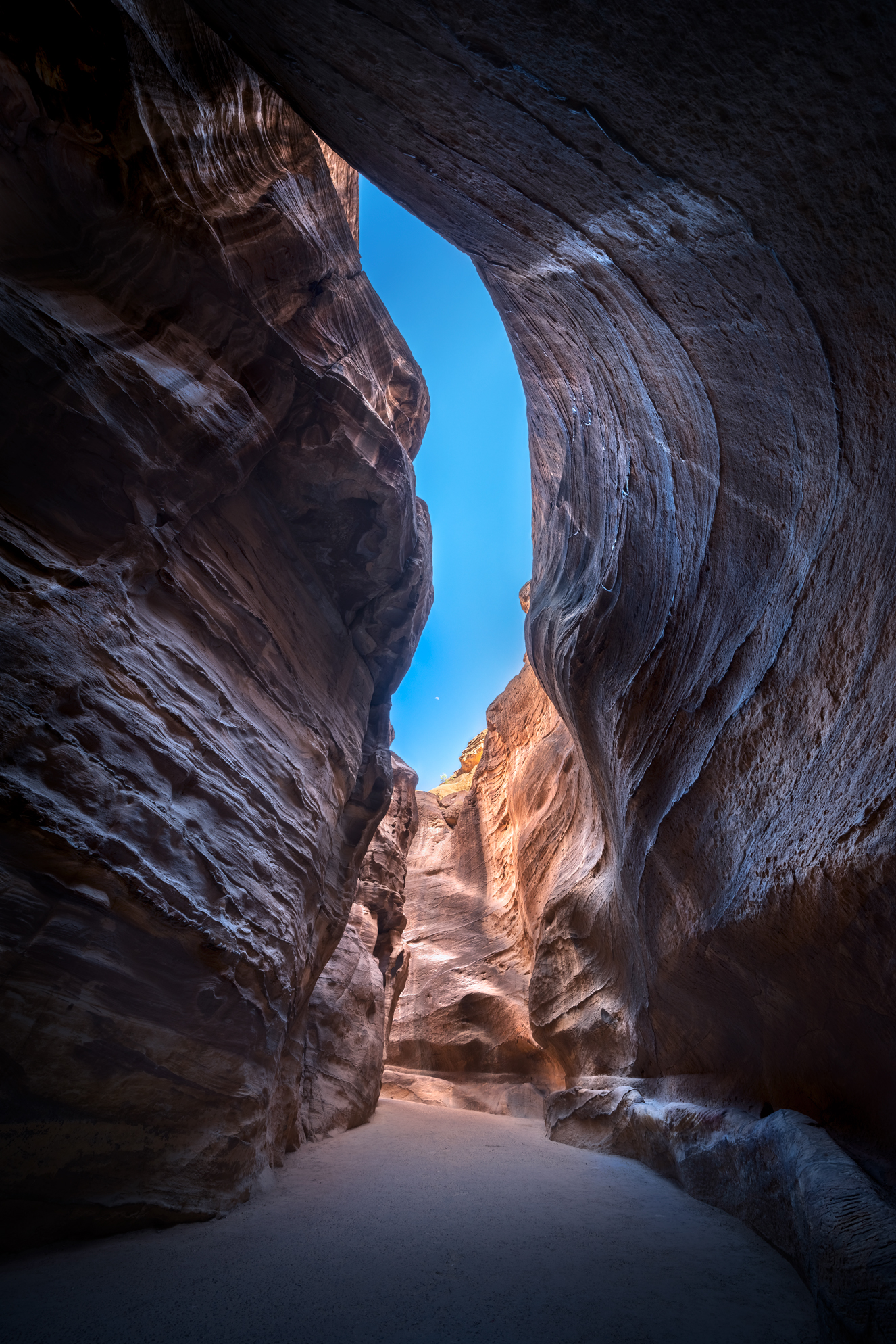 Le sensuali curve della luce