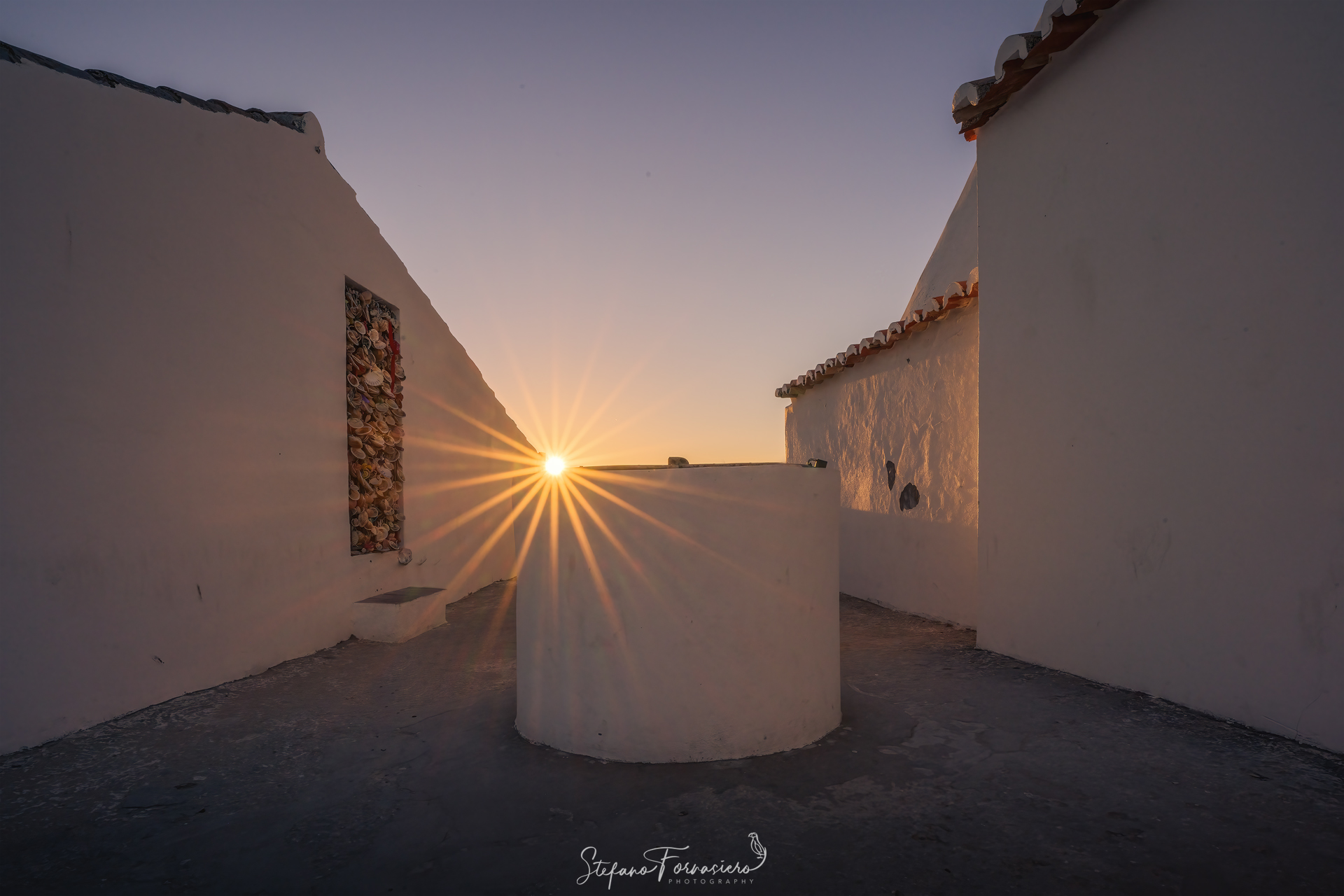 Ermida de Nossa Senhora da Rocha con Raggi