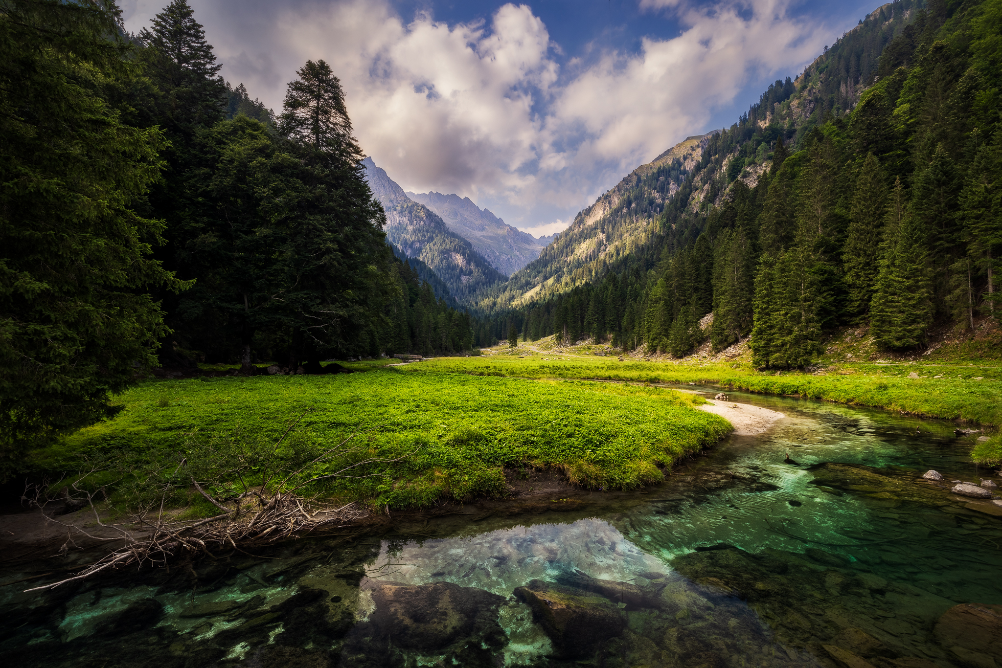 Nambrone Valley