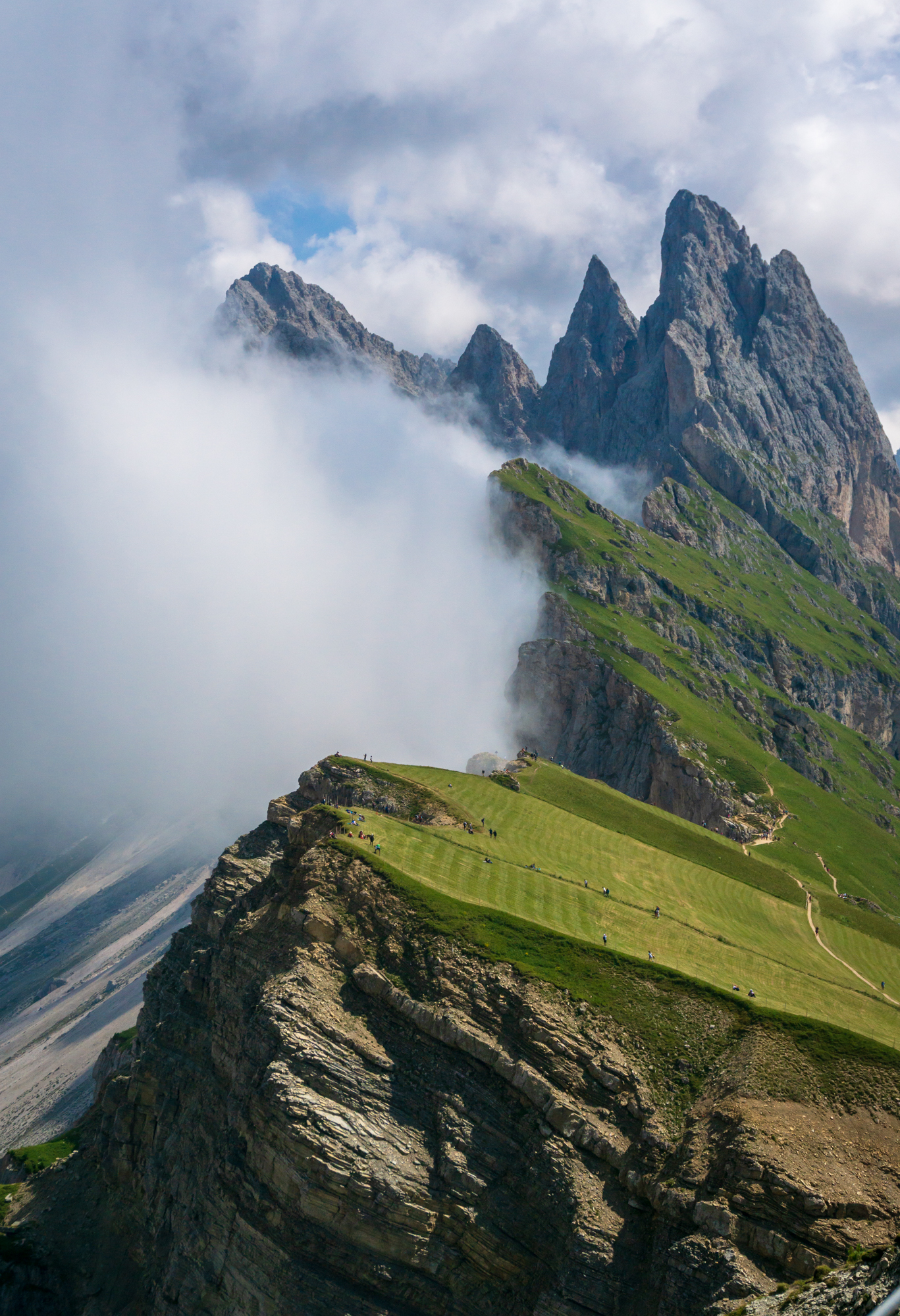 Seceda Car Hire