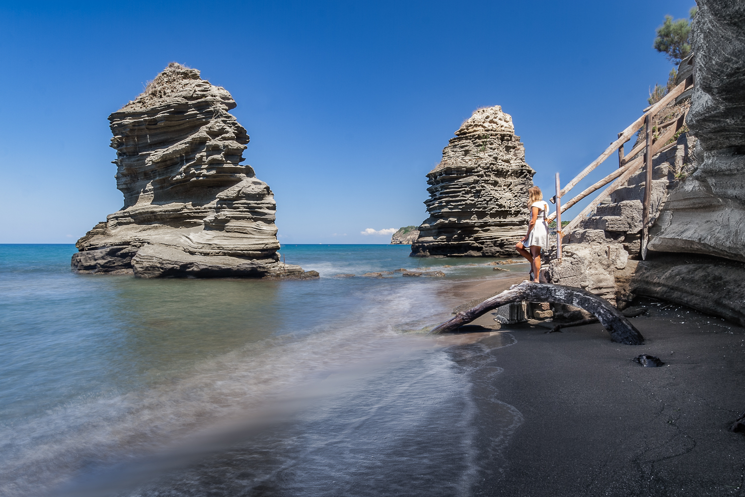 Altoatesine a Procida (I Faraglioni di Procida)
