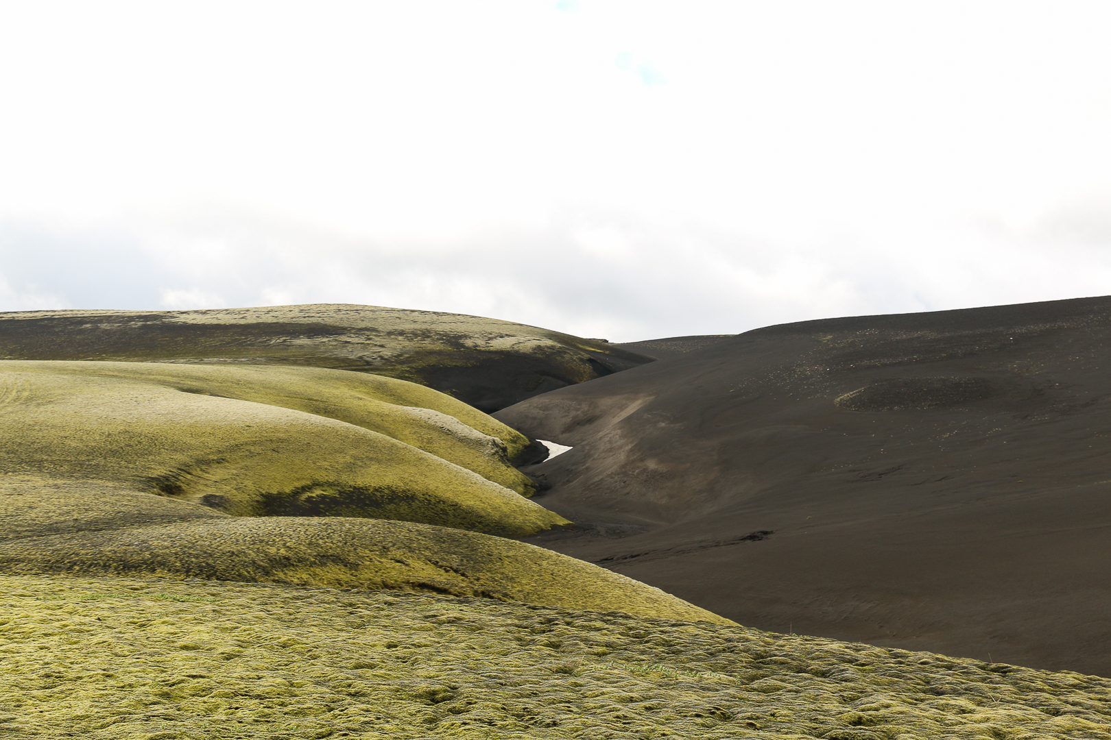 Here and there, between one volcanic cone and another (2)