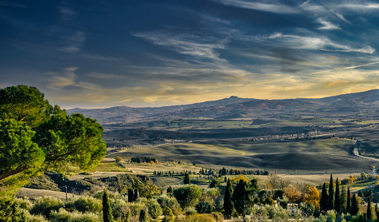 Val d'orcia sunset