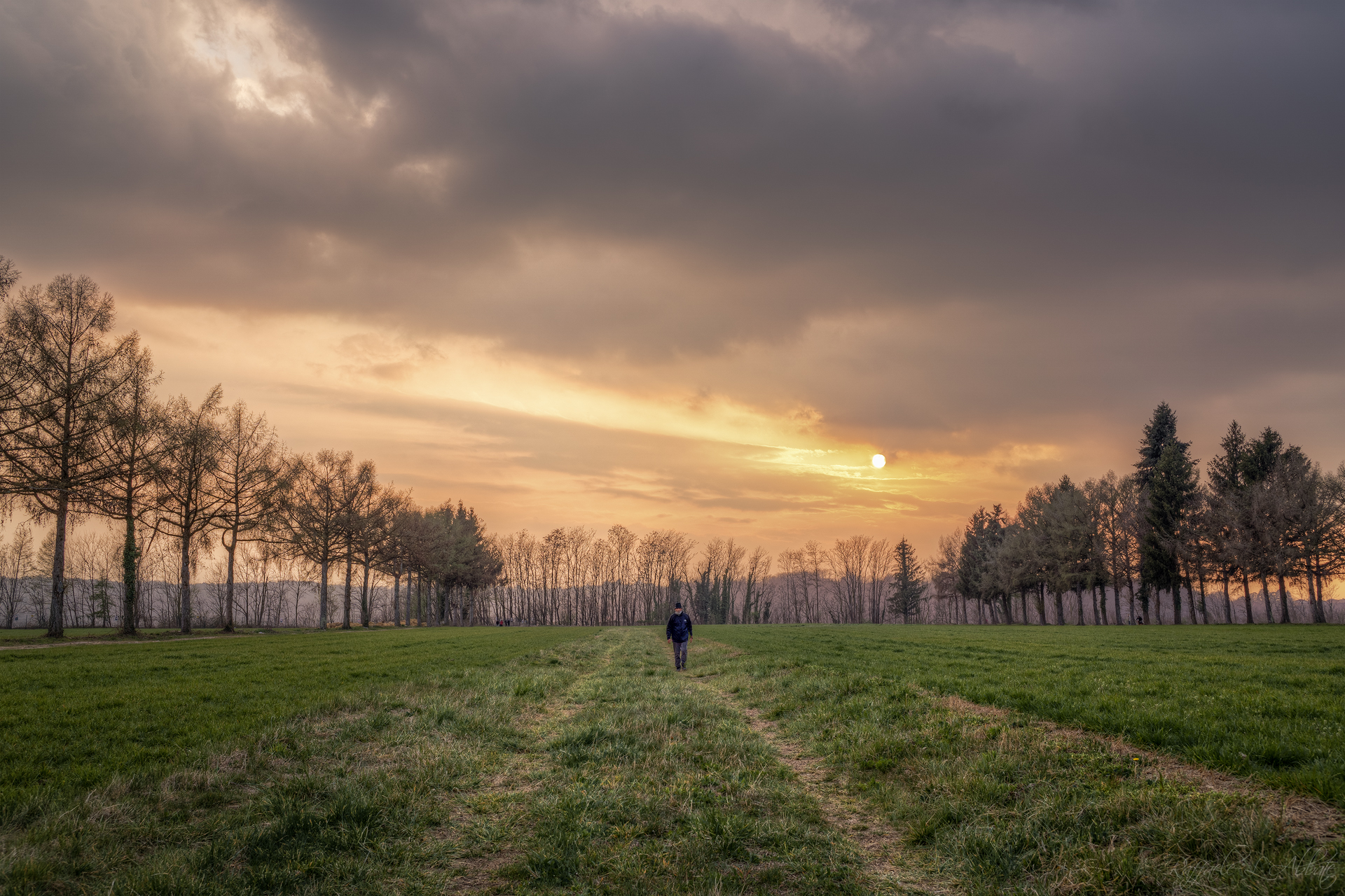 Passeggiando durante il tramonto