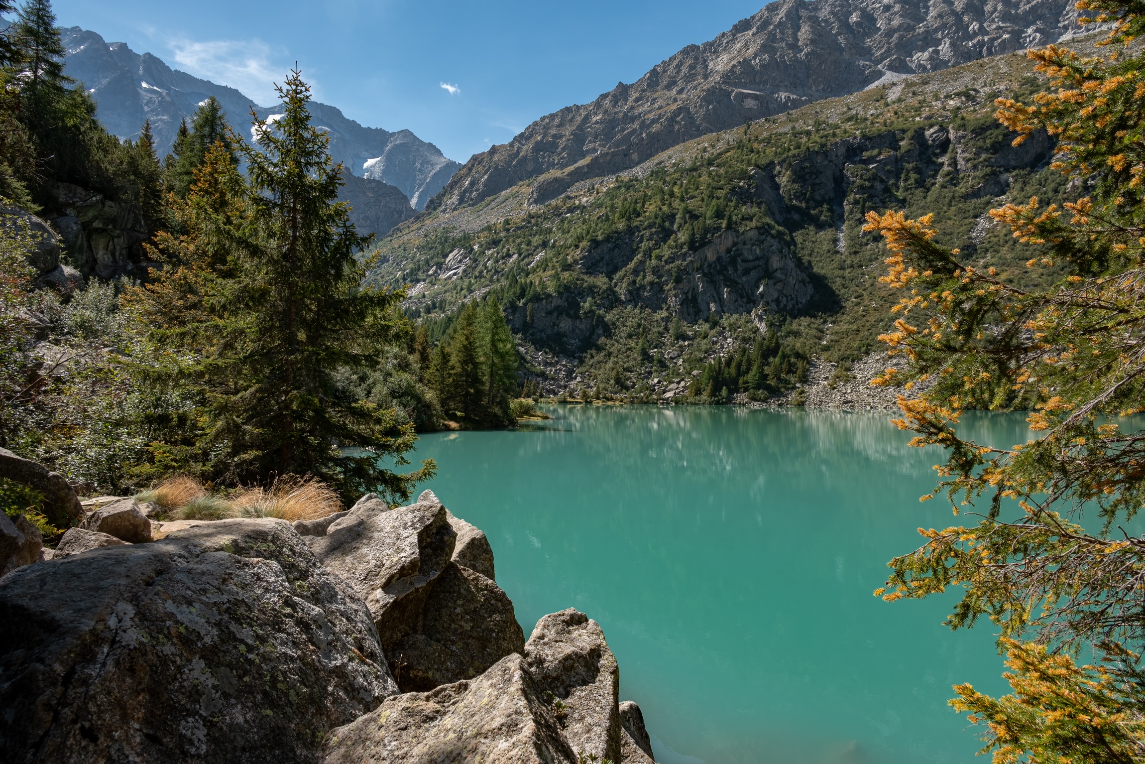 Glimpses of Lake Aviolo