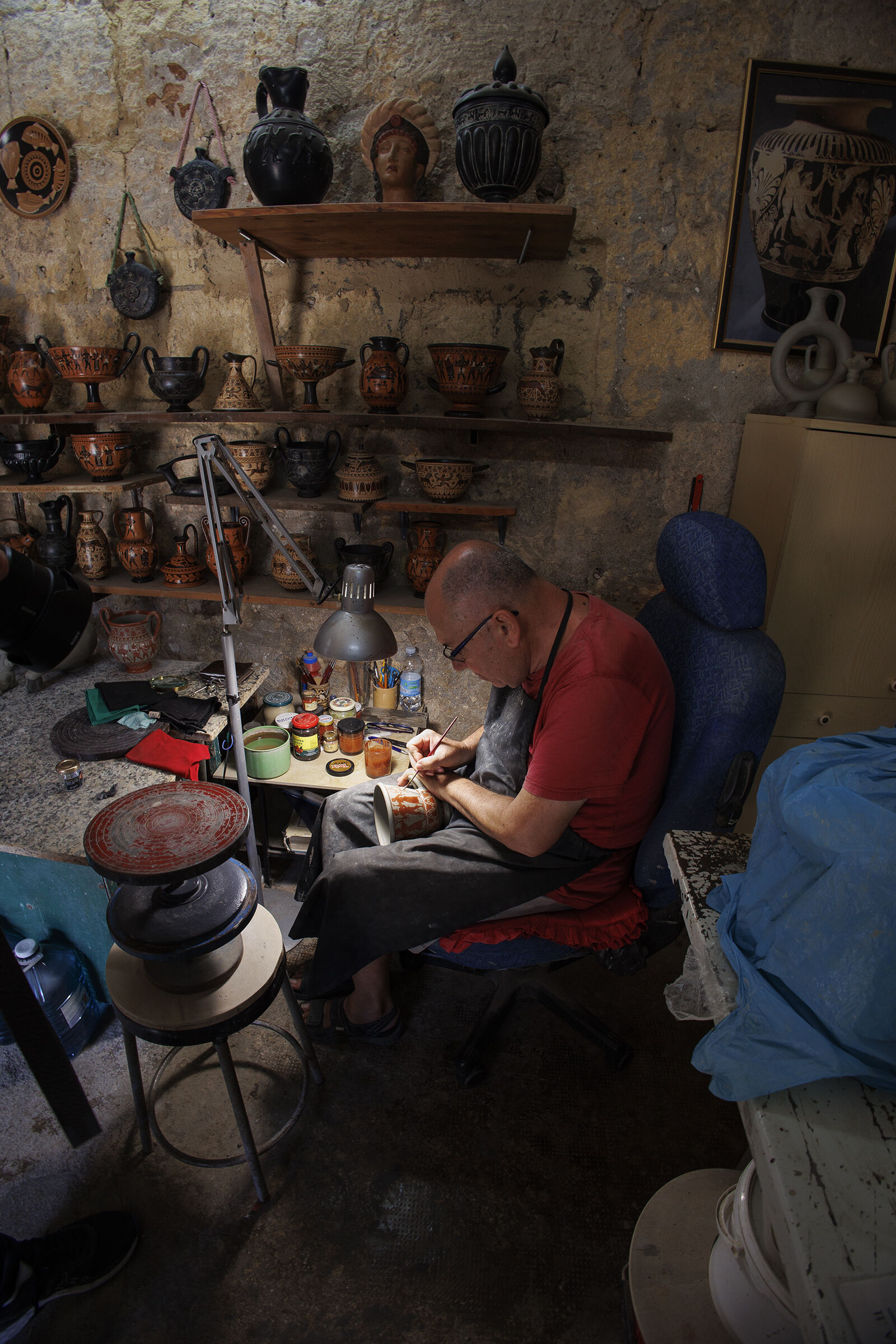 Bottega Artigiana (Copies of Etruscan Artefacts) Tarquinia