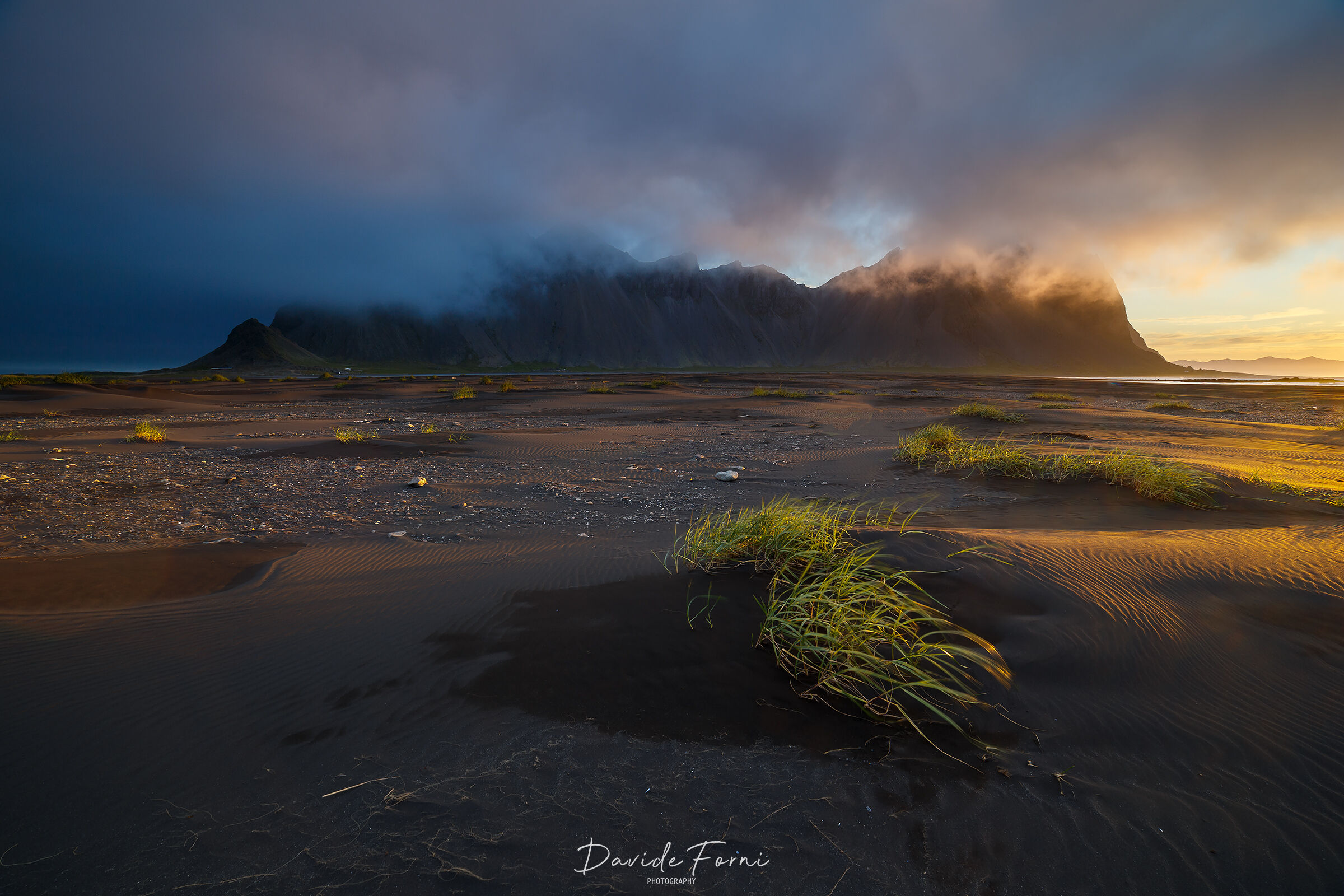 Modica sunrise at the Vestrahorn