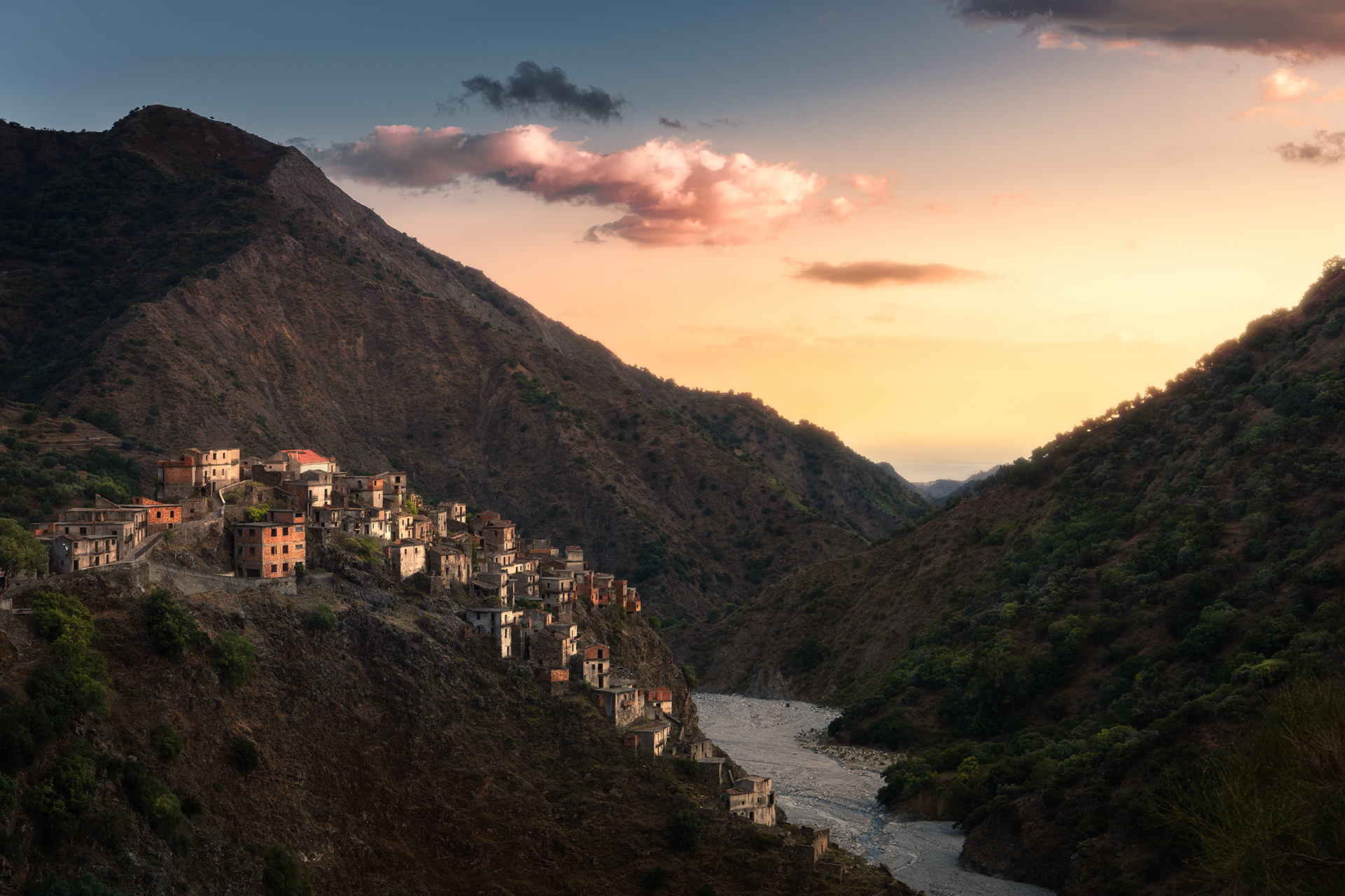 Roghudi vecchio (rc)