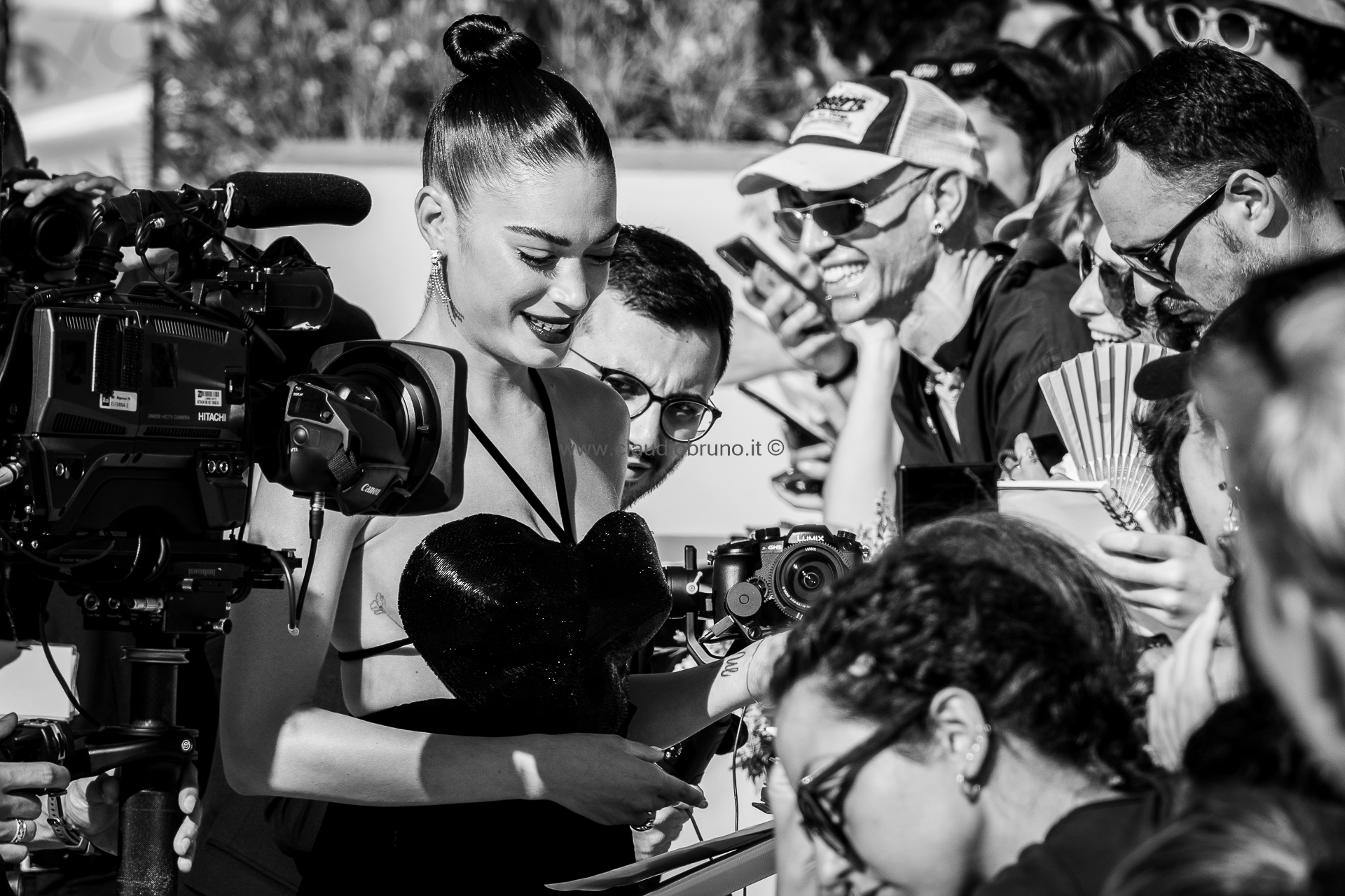 Elodie and her fans