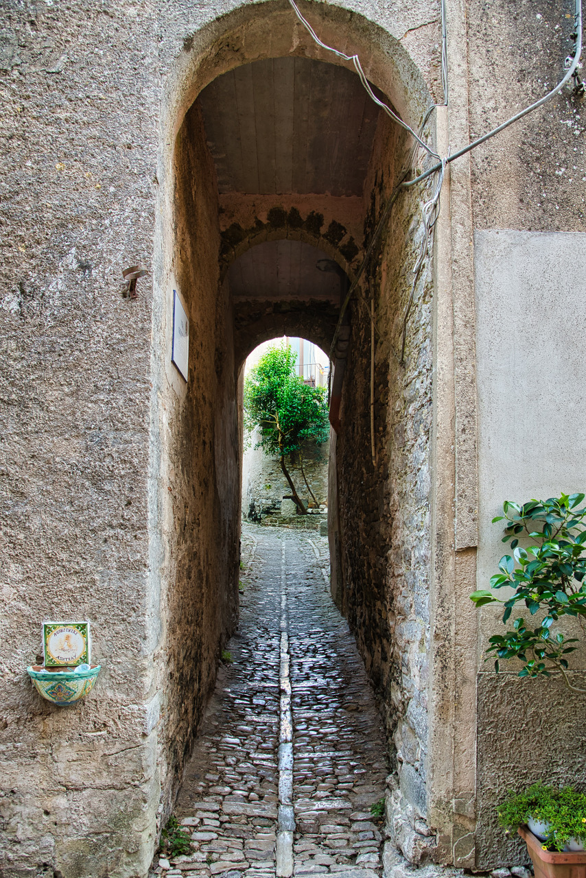 Al di là