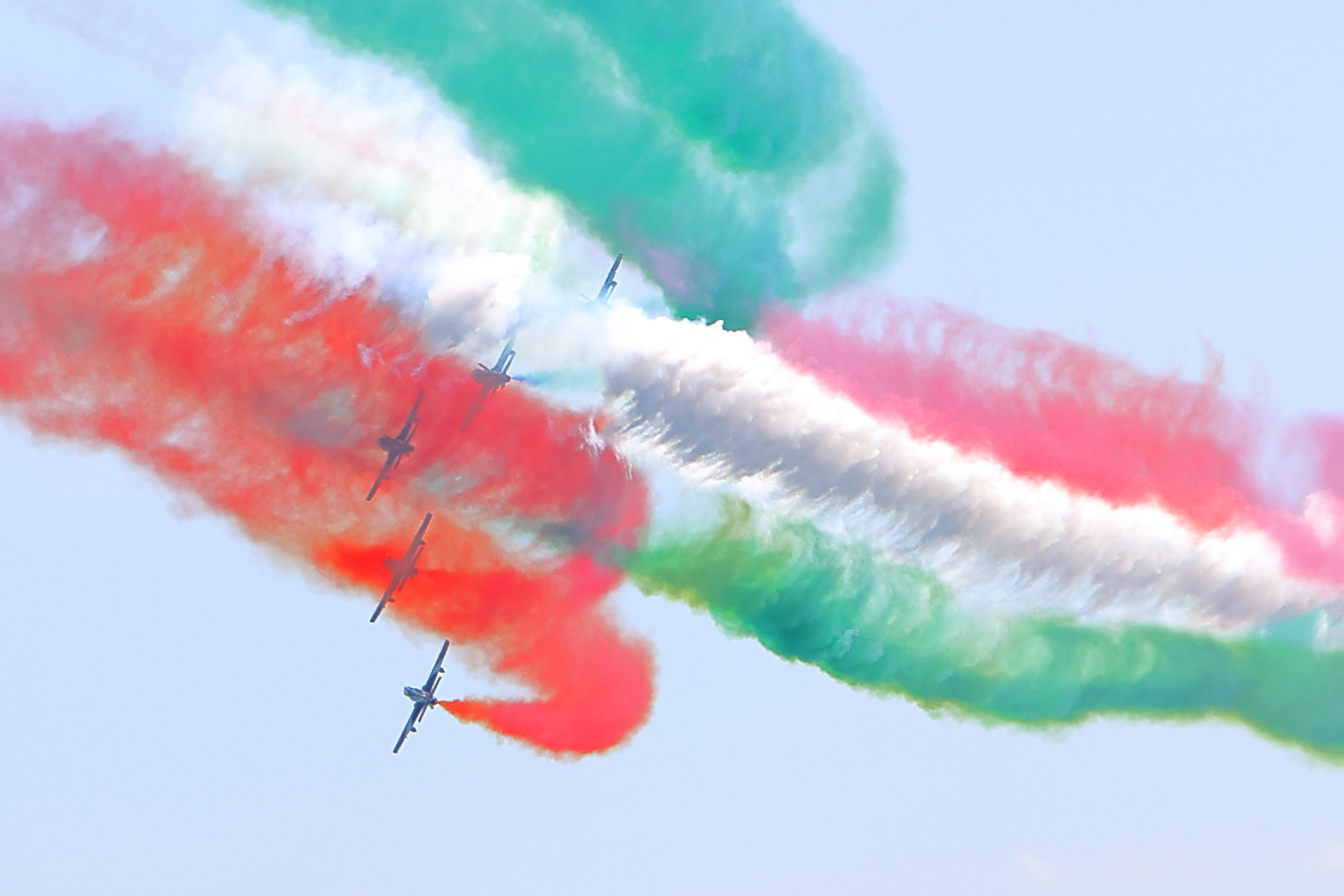 Tricolor arrows