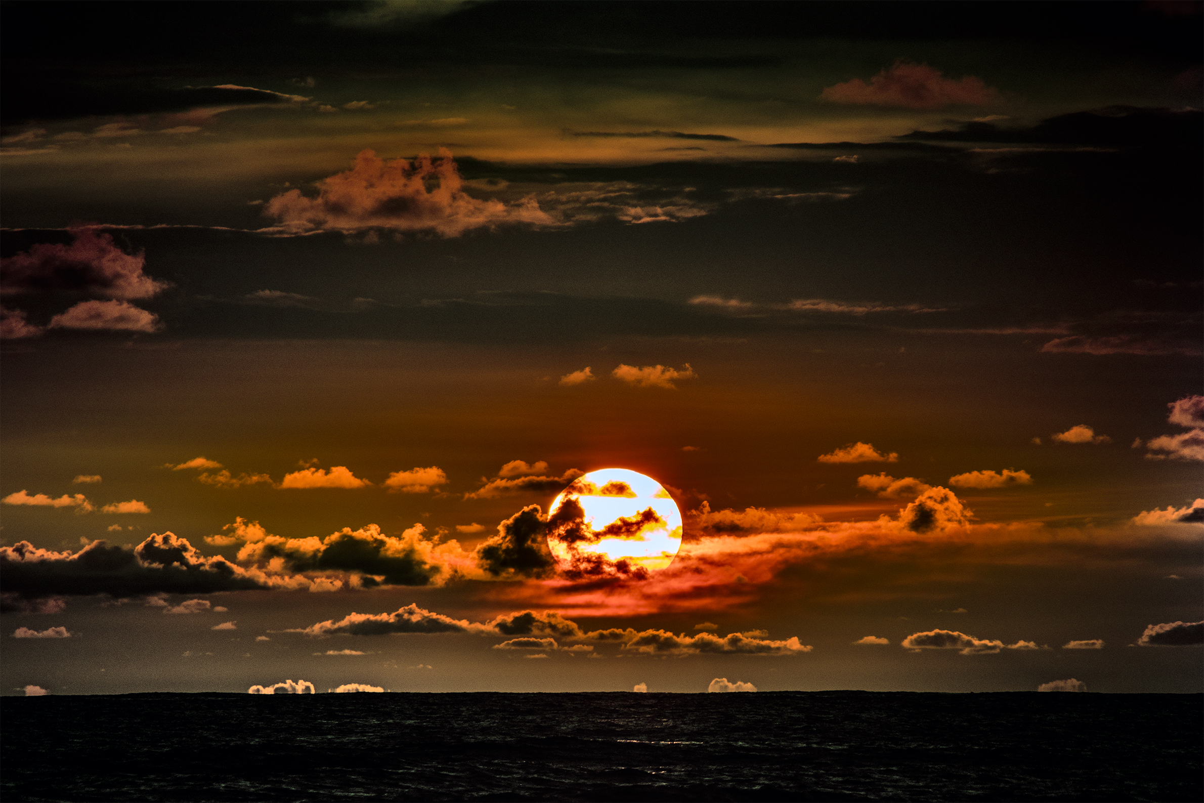 Tramonto sul mare nero