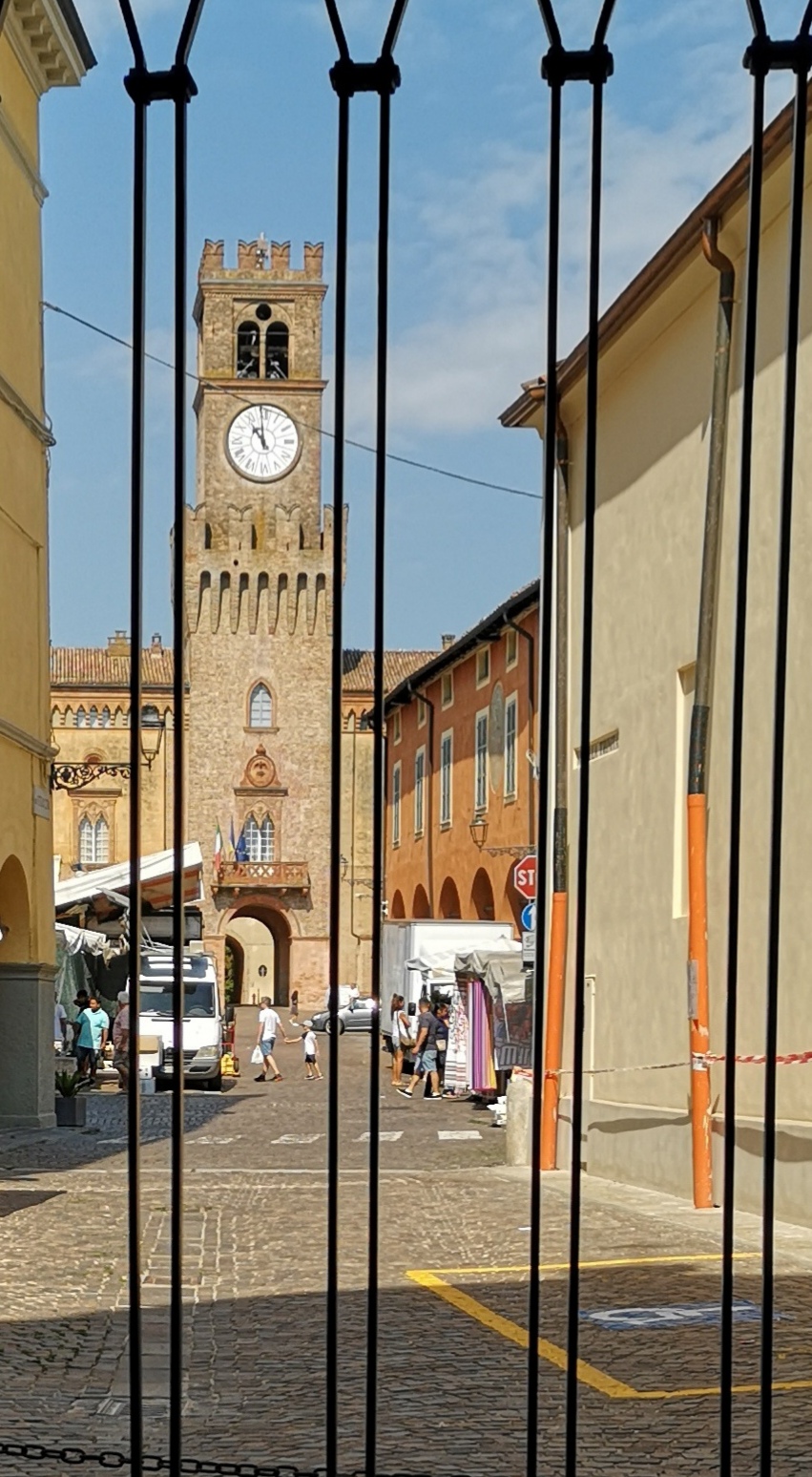 Dalla cancellata alla piazza