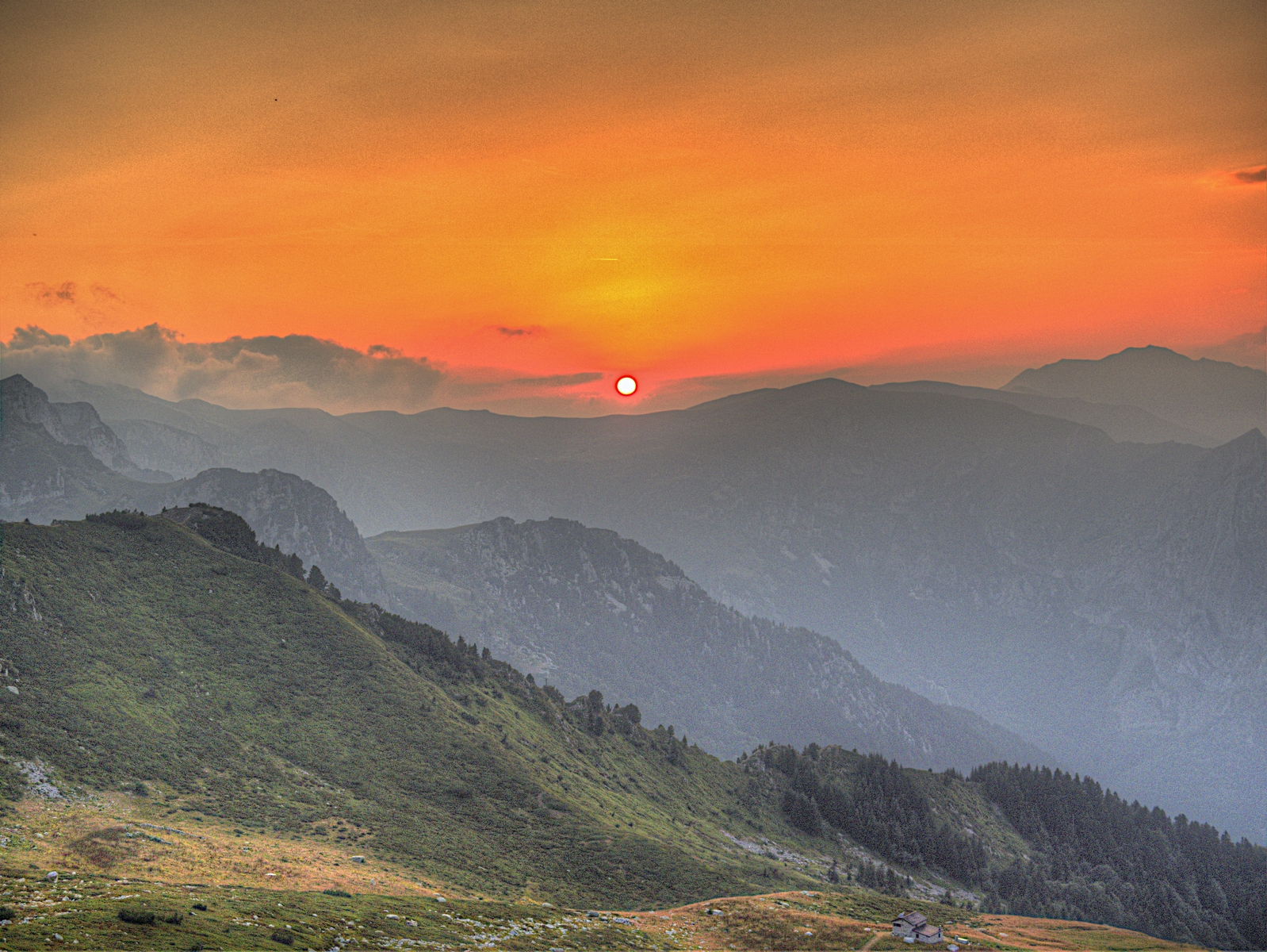 Tramonto dal Rifugio Garelli