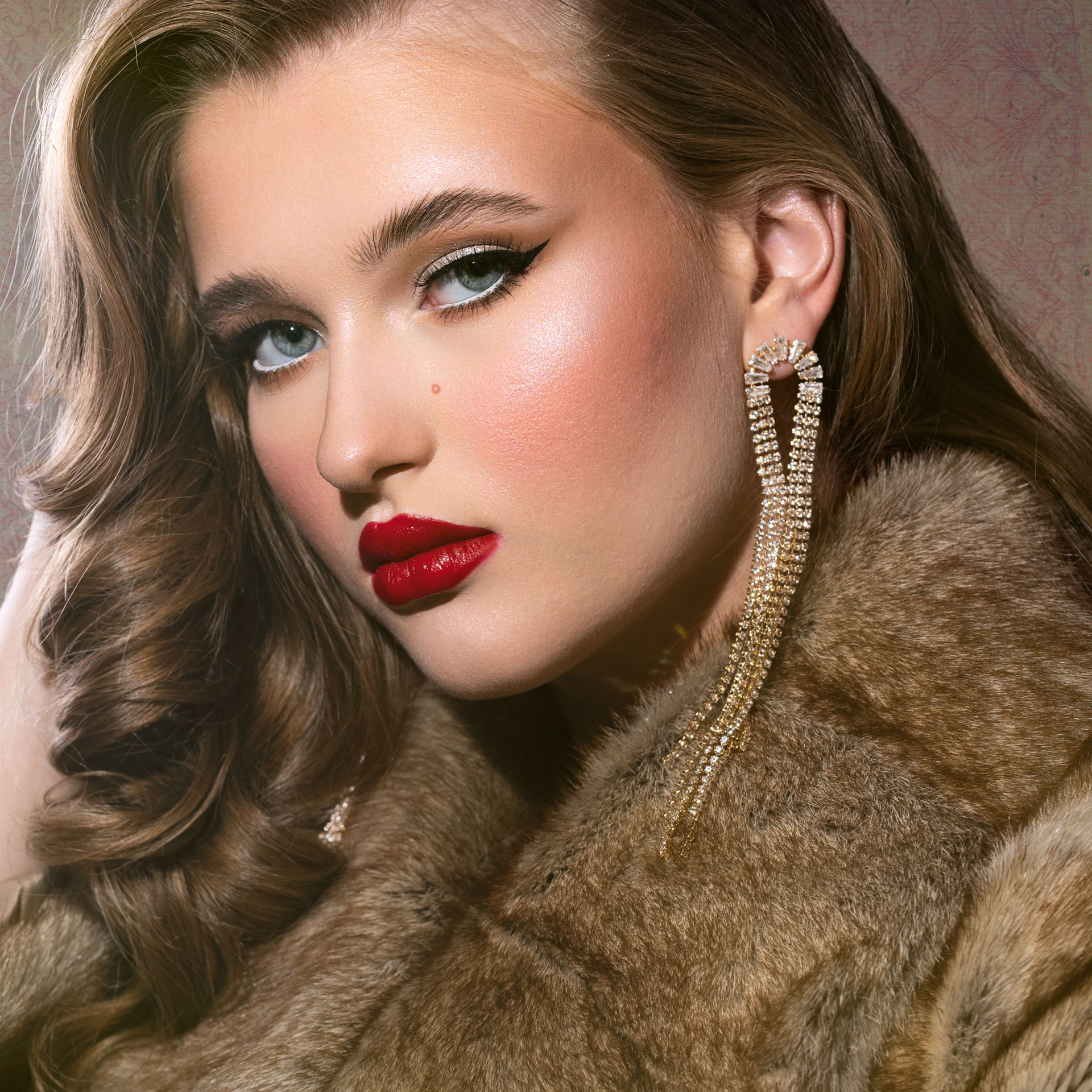 Old Hollywood style