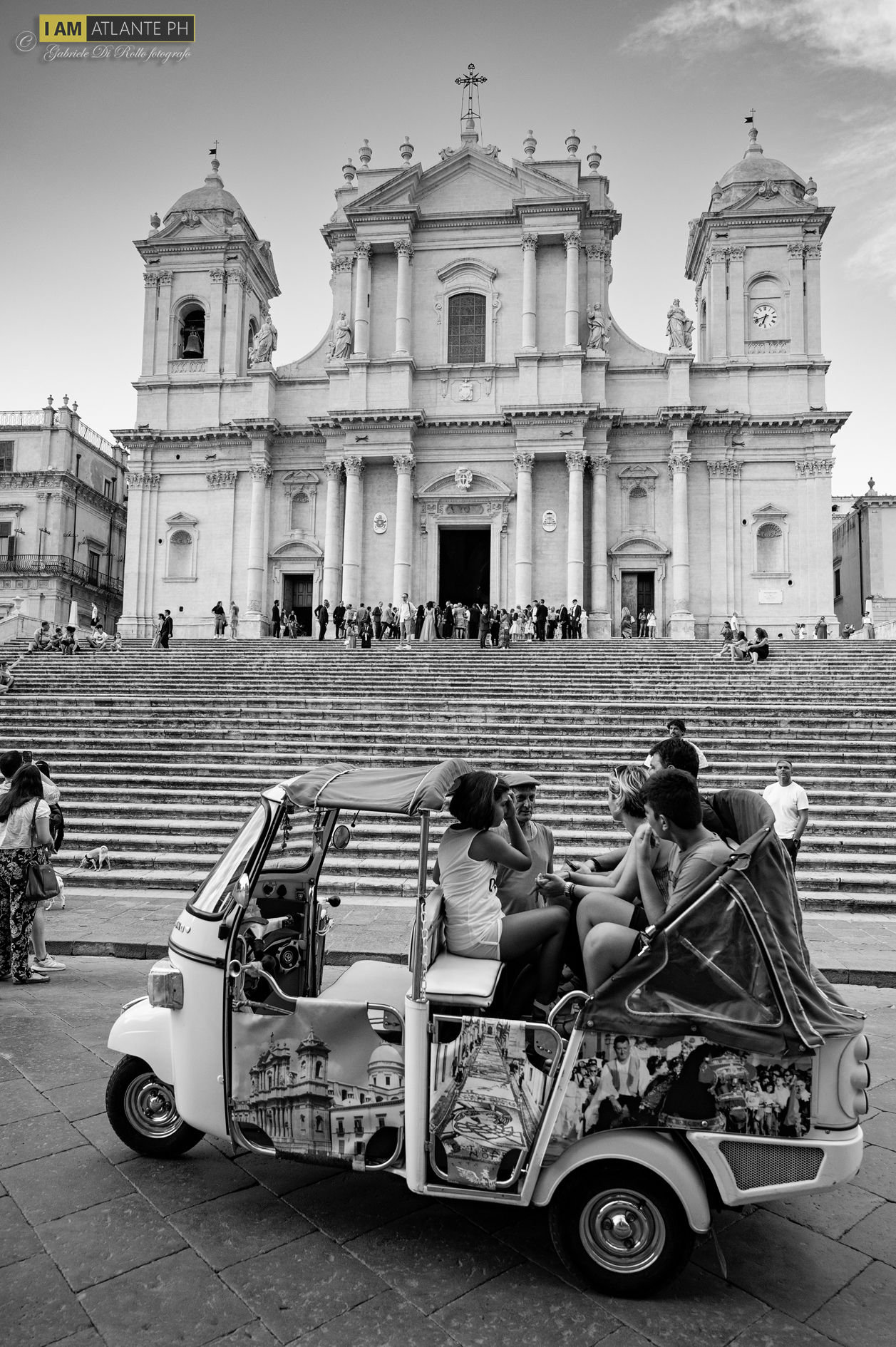 Sightseeing Tour (Noto)