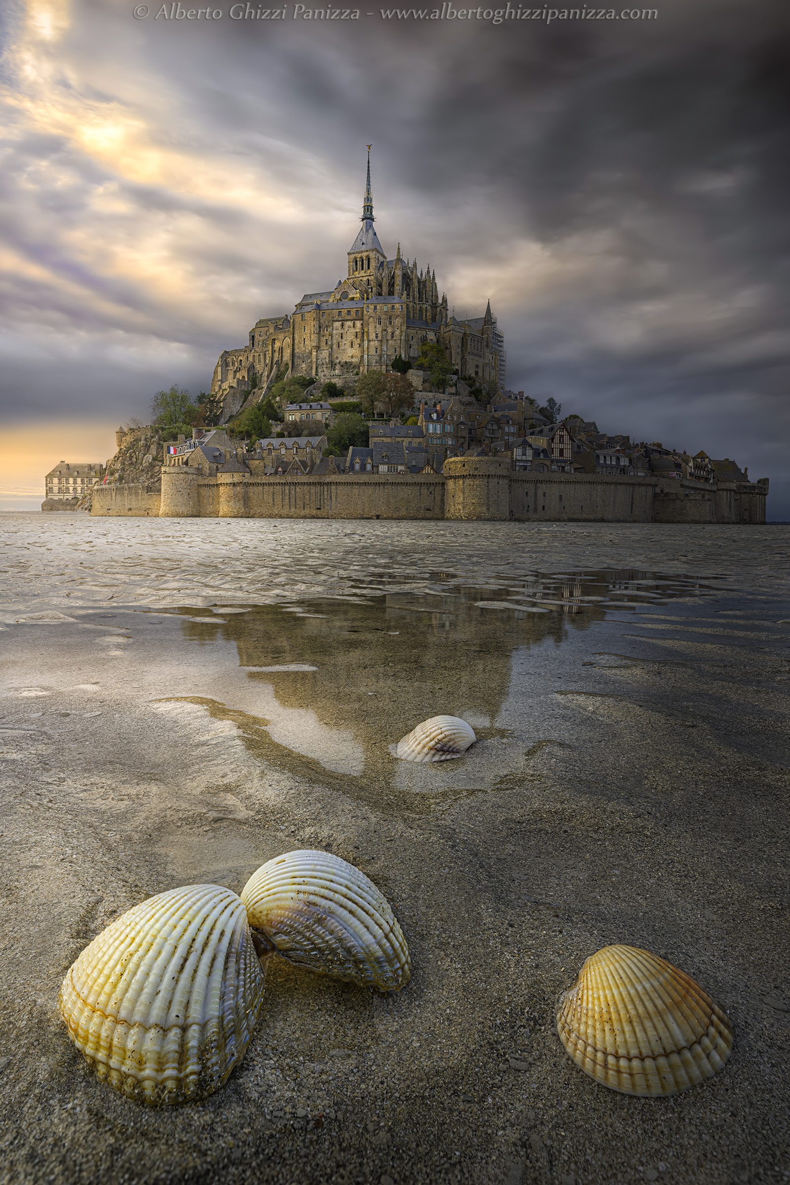 Low tide in Le Mont Saint-Michel